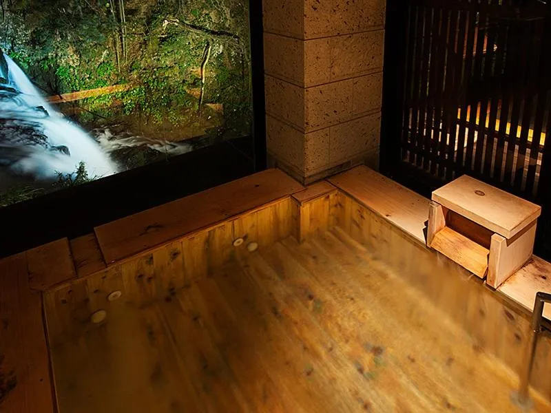Hot Spring Bath in Shosuke-no-Yado Takinoyu