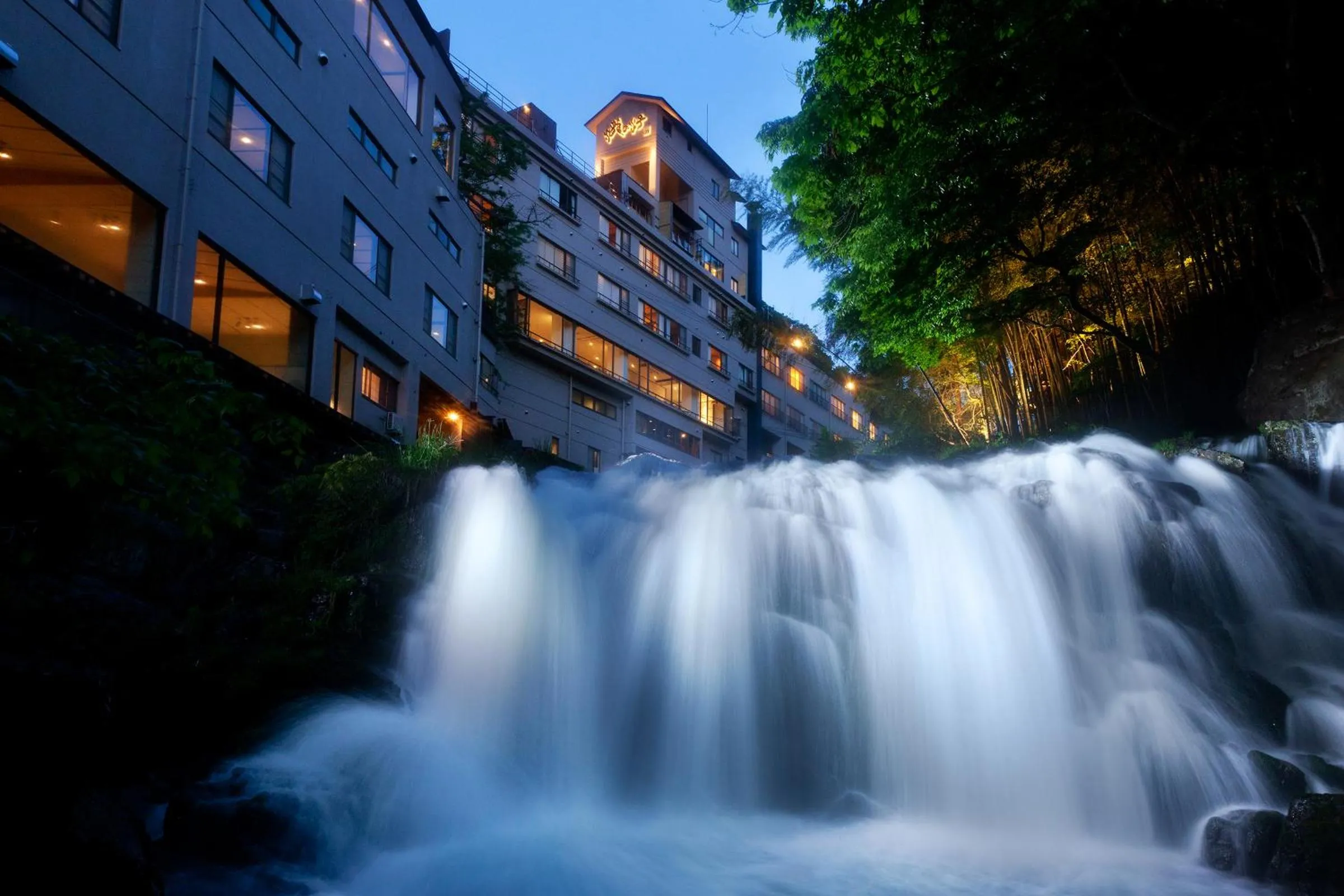 Property building in Shosuke-no-Yado Takinoyu