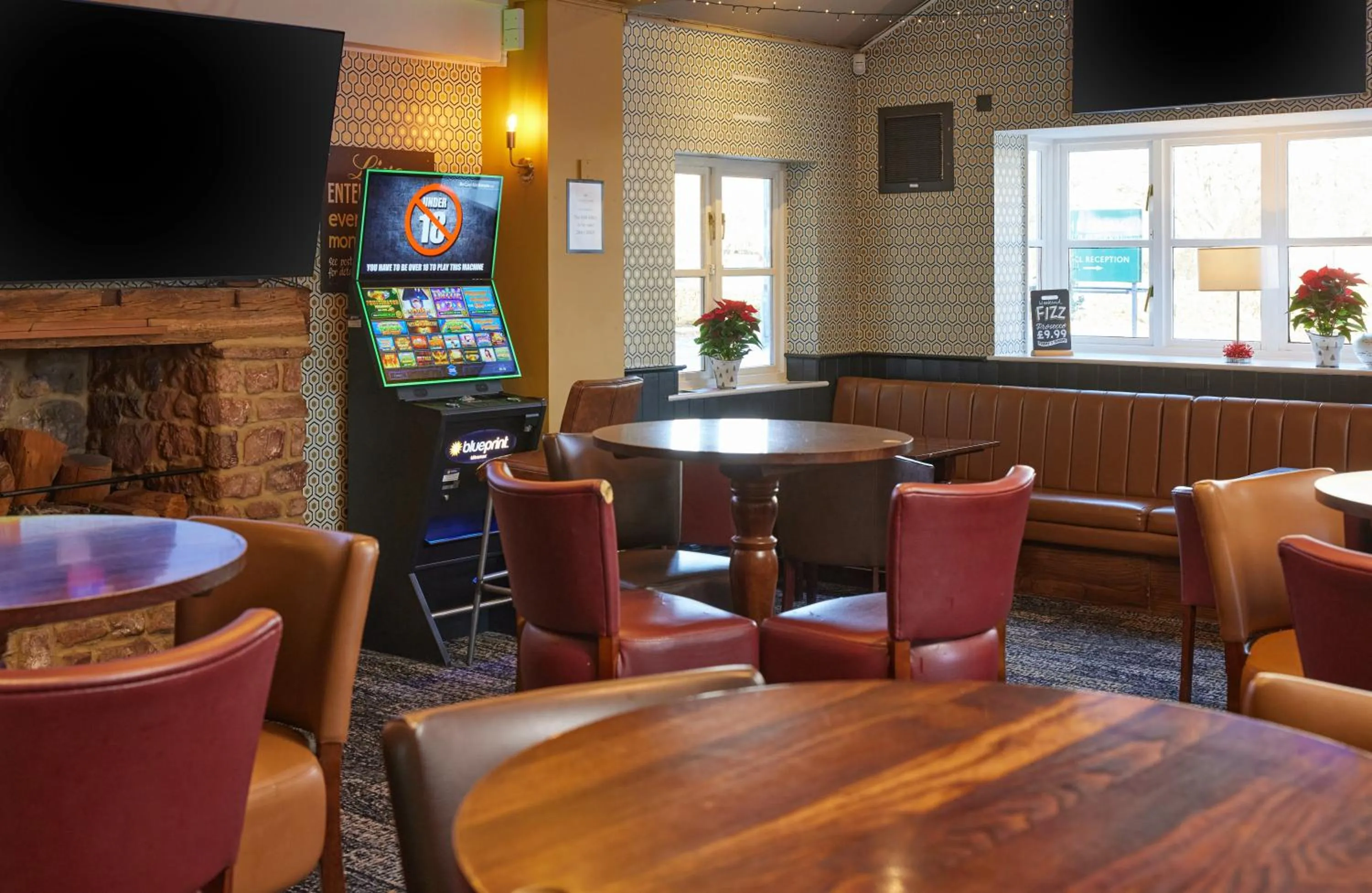 Restaurant/places to eat in The Quays by Greene King Inns