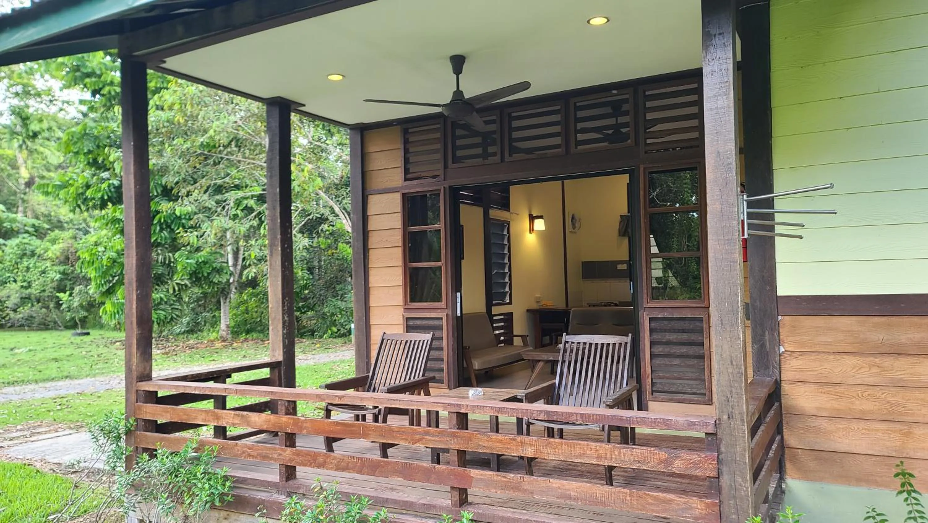 Facade/entrance in Sepilok B&B