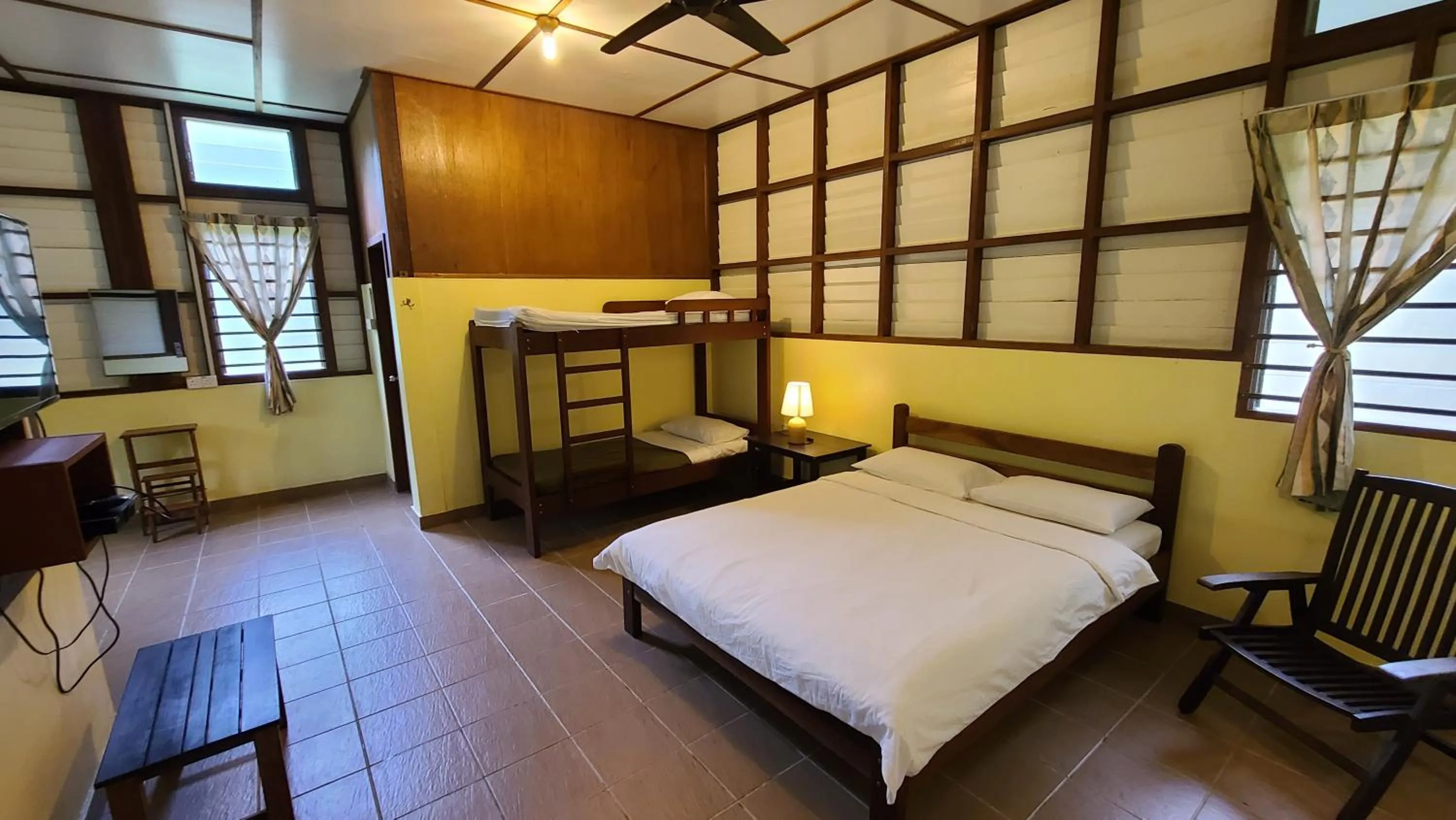 Photo of the whole room, Bed in Sepilok B&B
