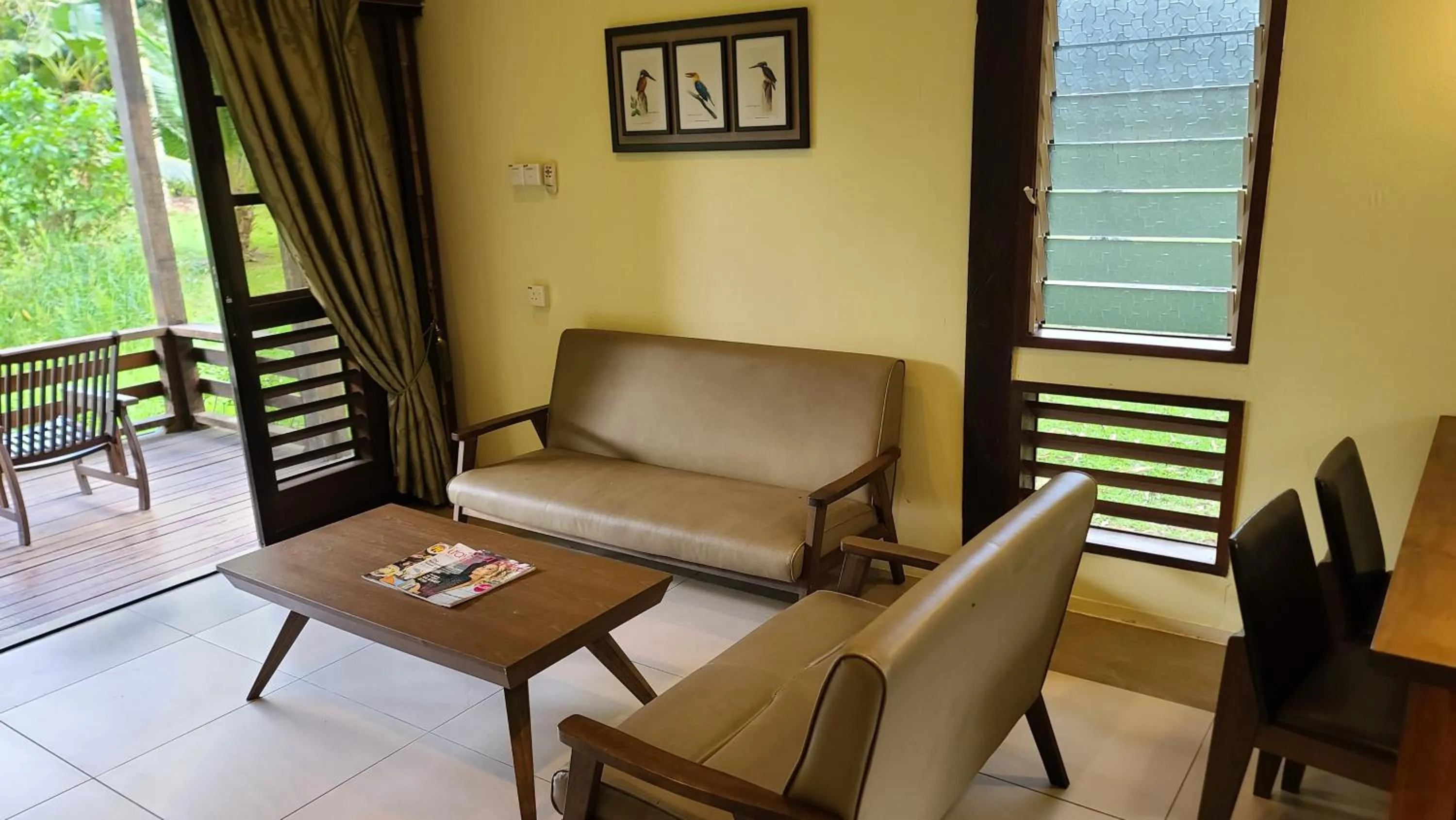 Living room in Sepilok B&B