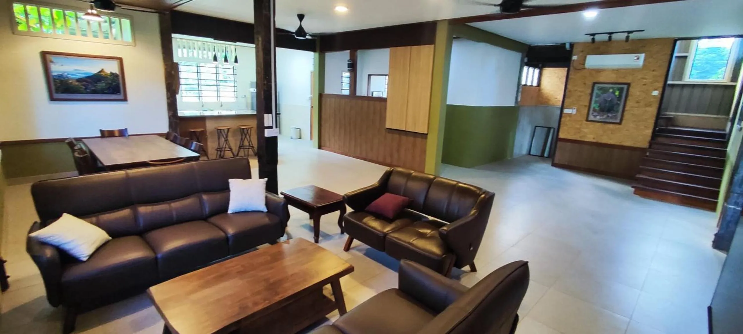 TV and multimedia in Sepilok B&B