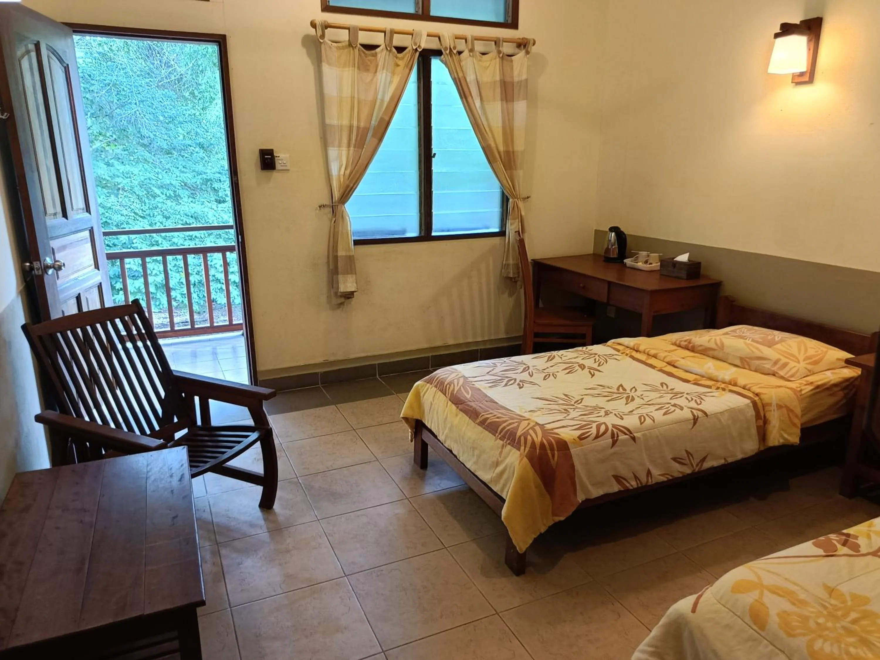 View (from property/room), Bed in Sepilok B&B