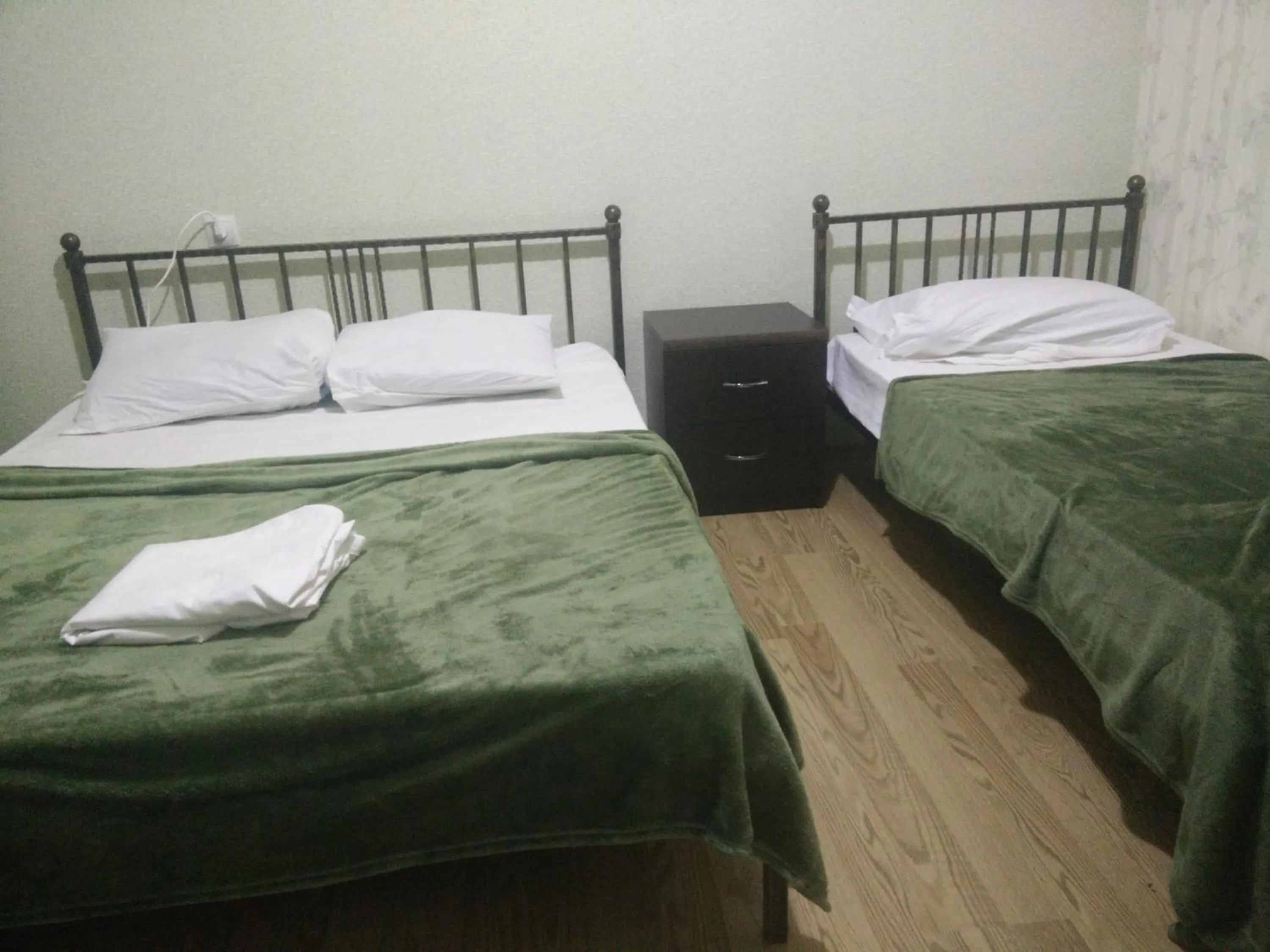 Bedroom, Bed in Hotel Mimino