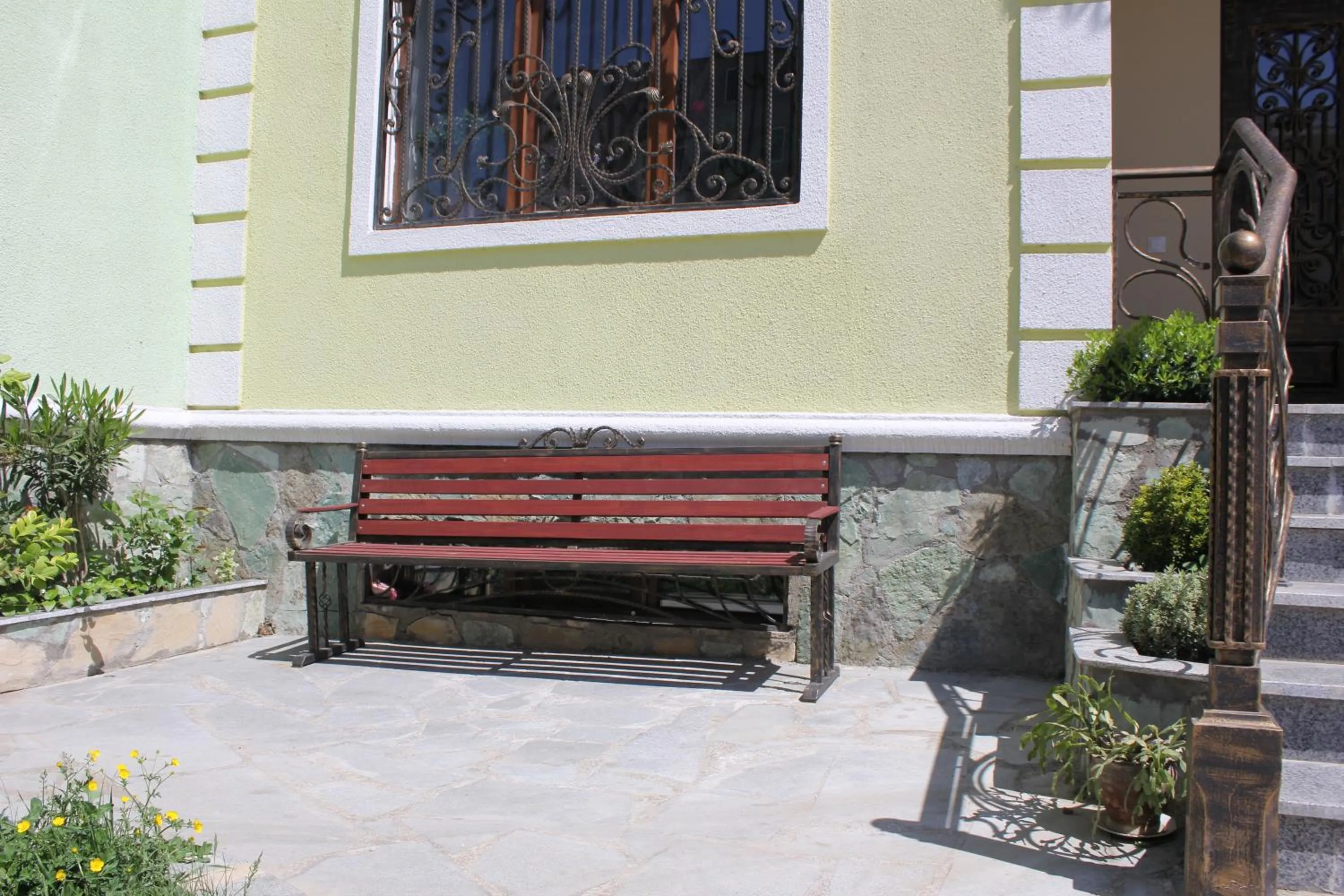 Property building in Hotel Mimino