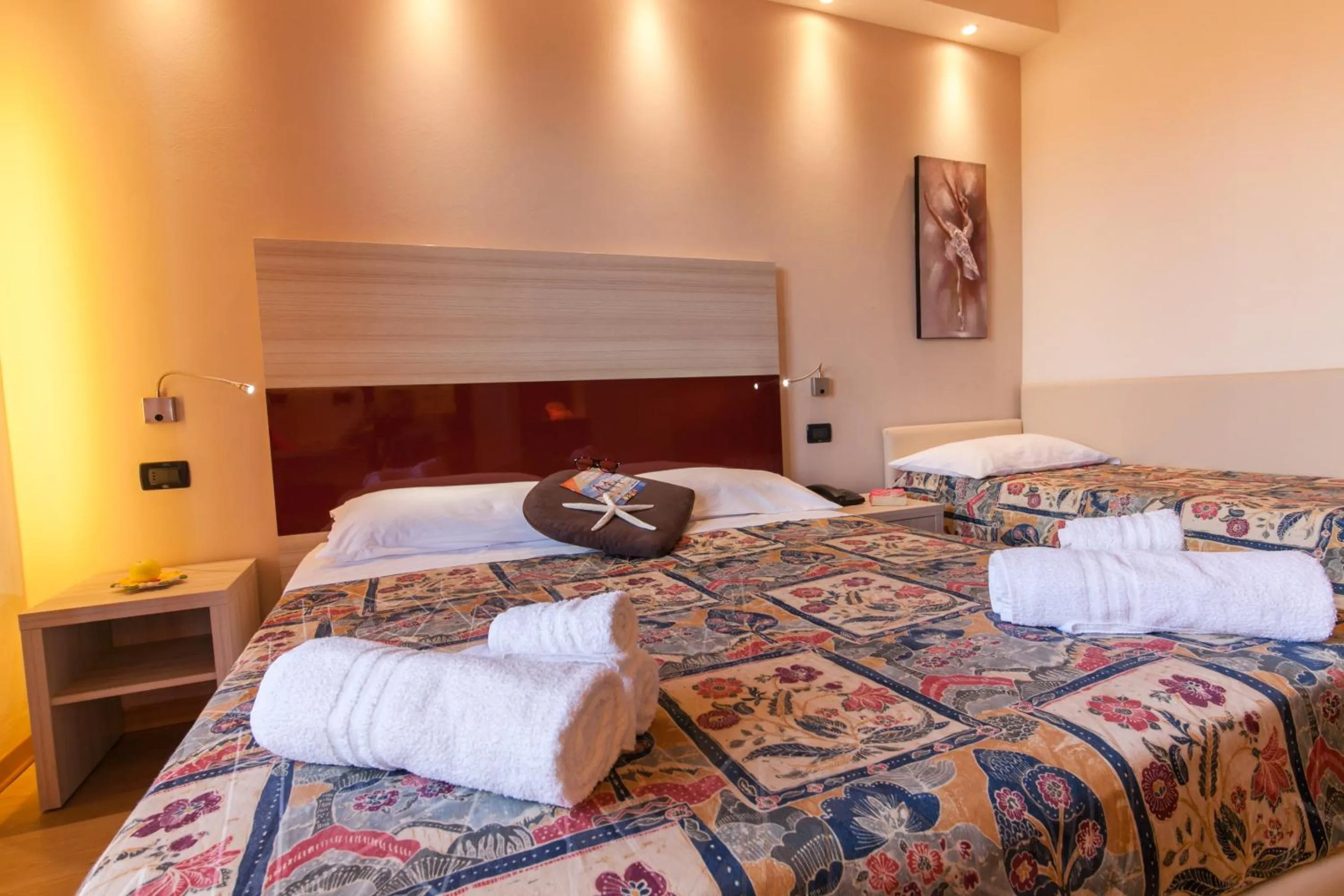 Photo of the whole room, Bed in Hotel Krone