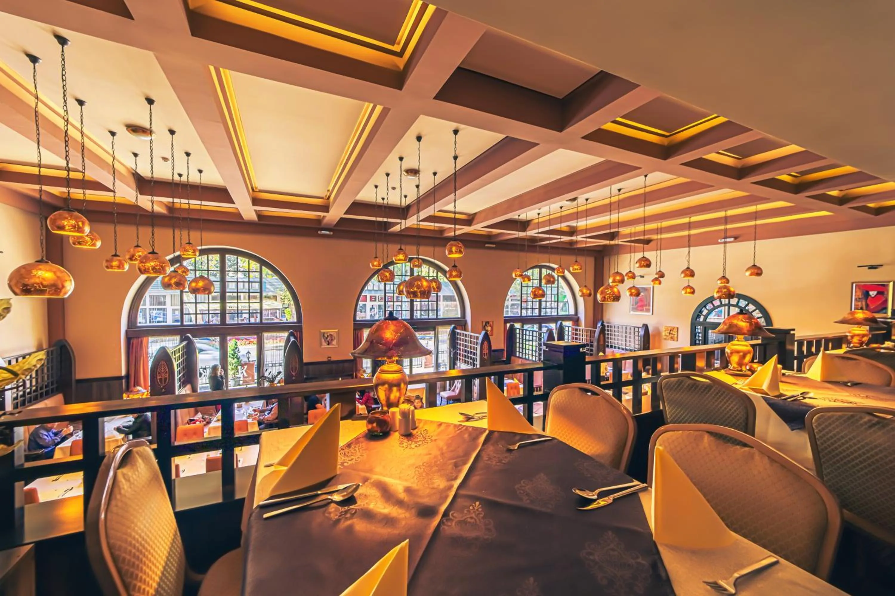 Restaurant/places to eat in Komló Hotel Gyula