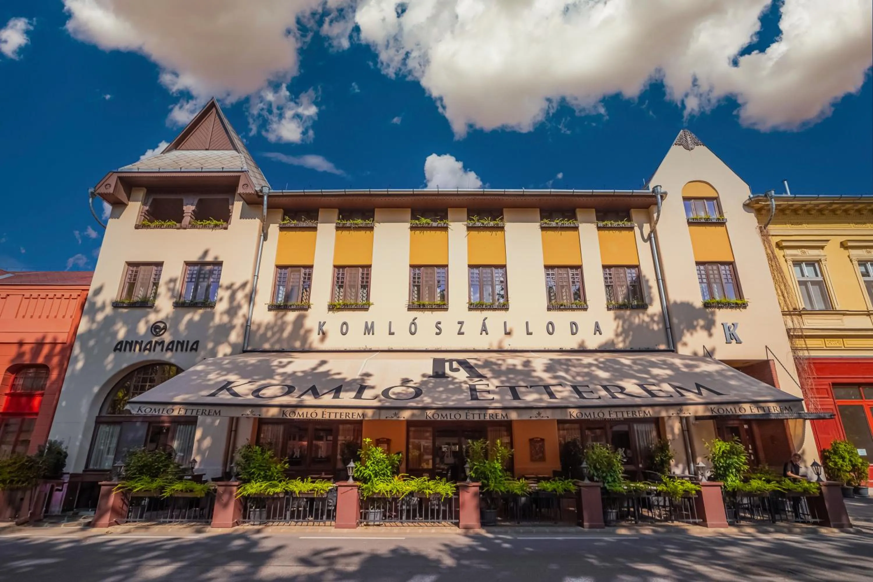 Property building in Komló Hotel Gyula