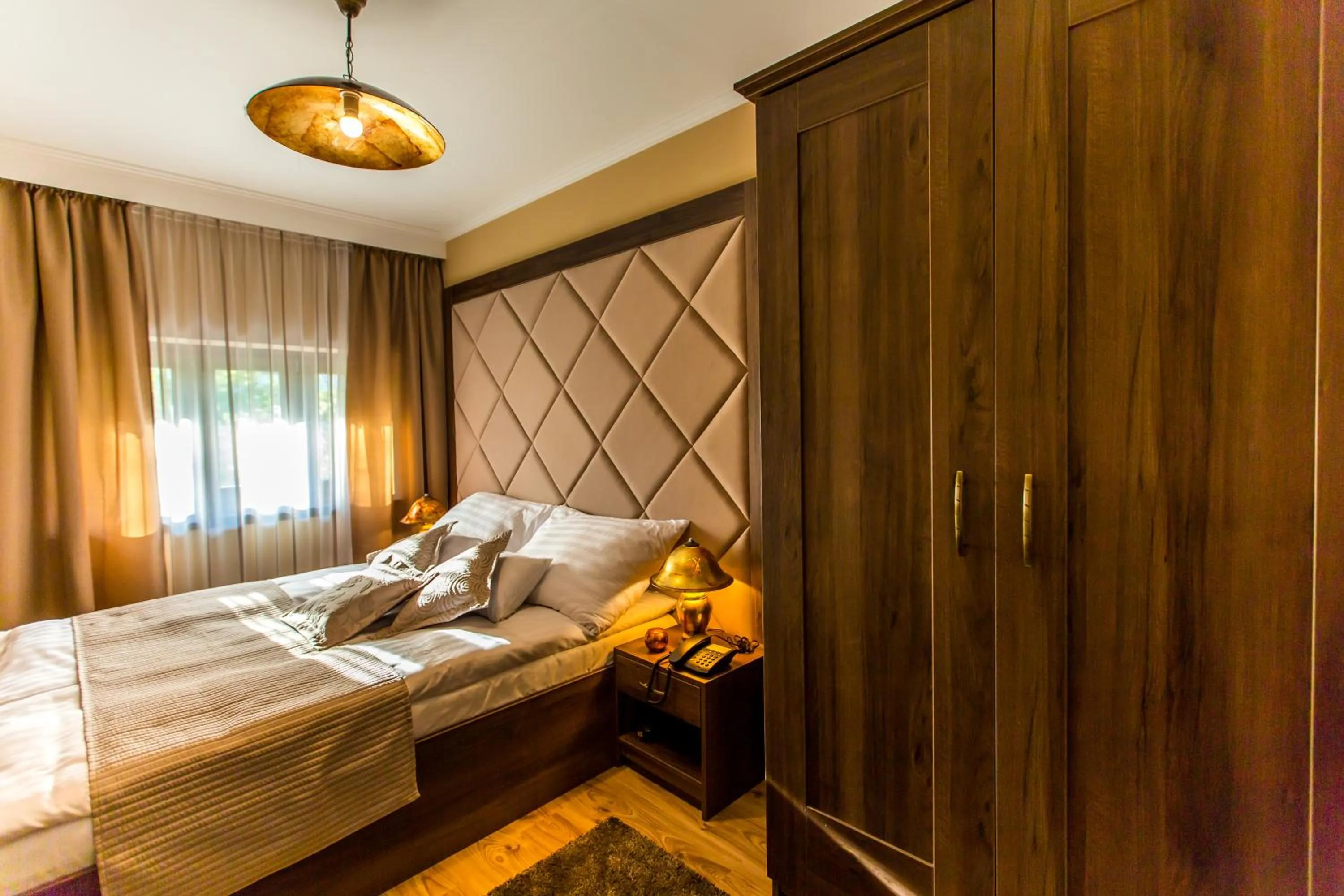 Bedroom, Bed in Komló Hotel Gyula