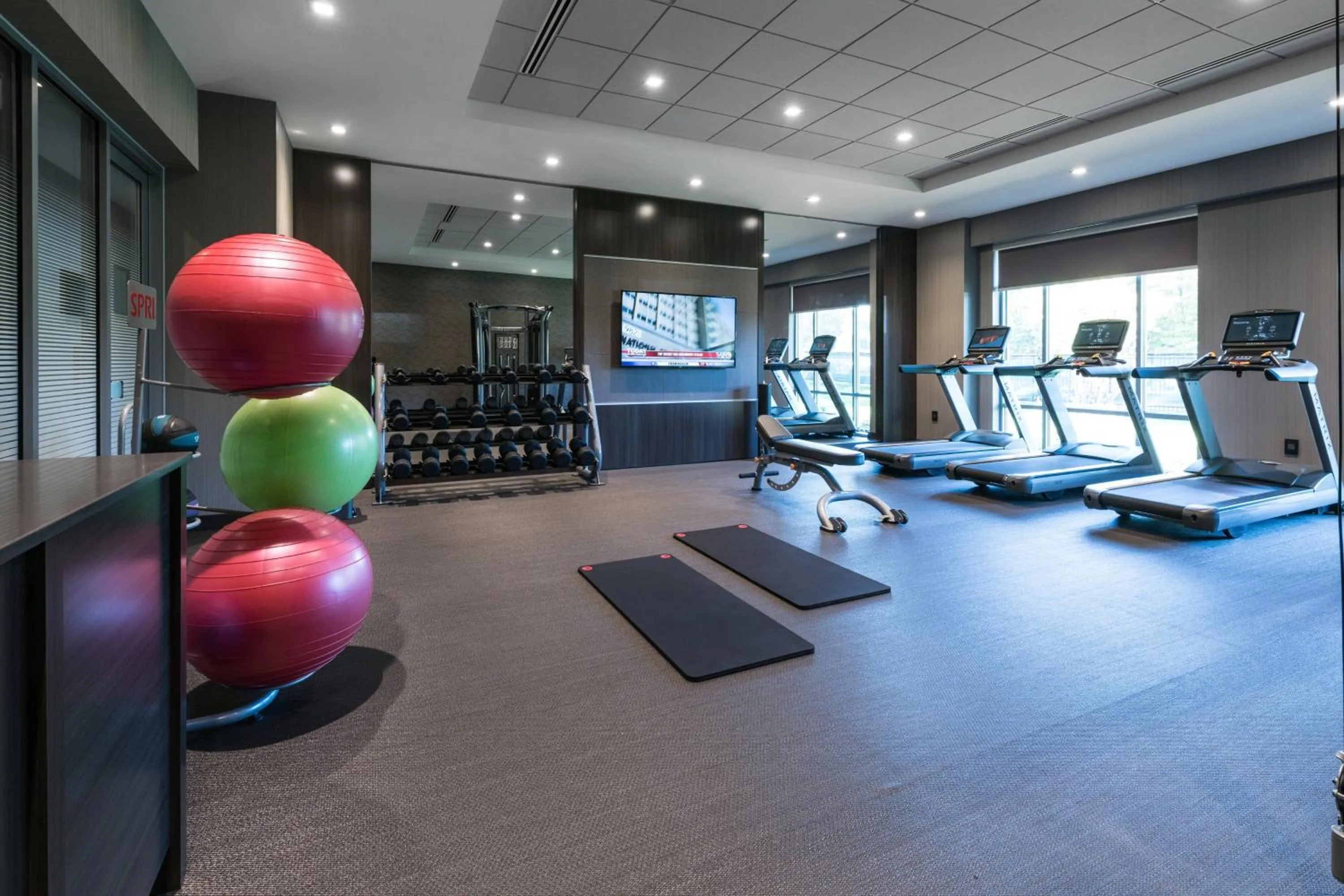 Fitness centre/facilities in AC Hotel by Marriott Boston Cambridge