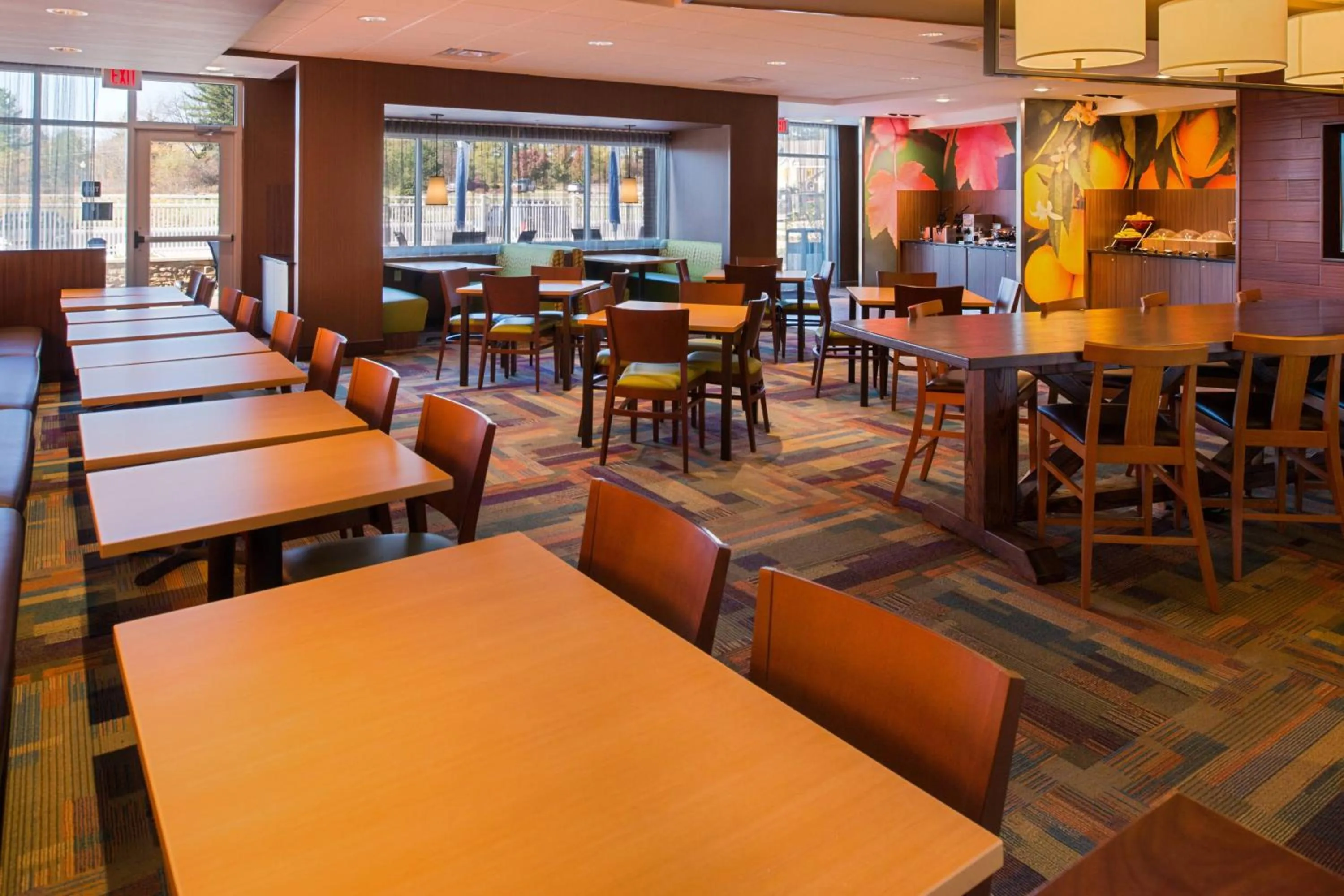 Breakfast in Fairfield Inn & Suites by Marriott Akron Stow
