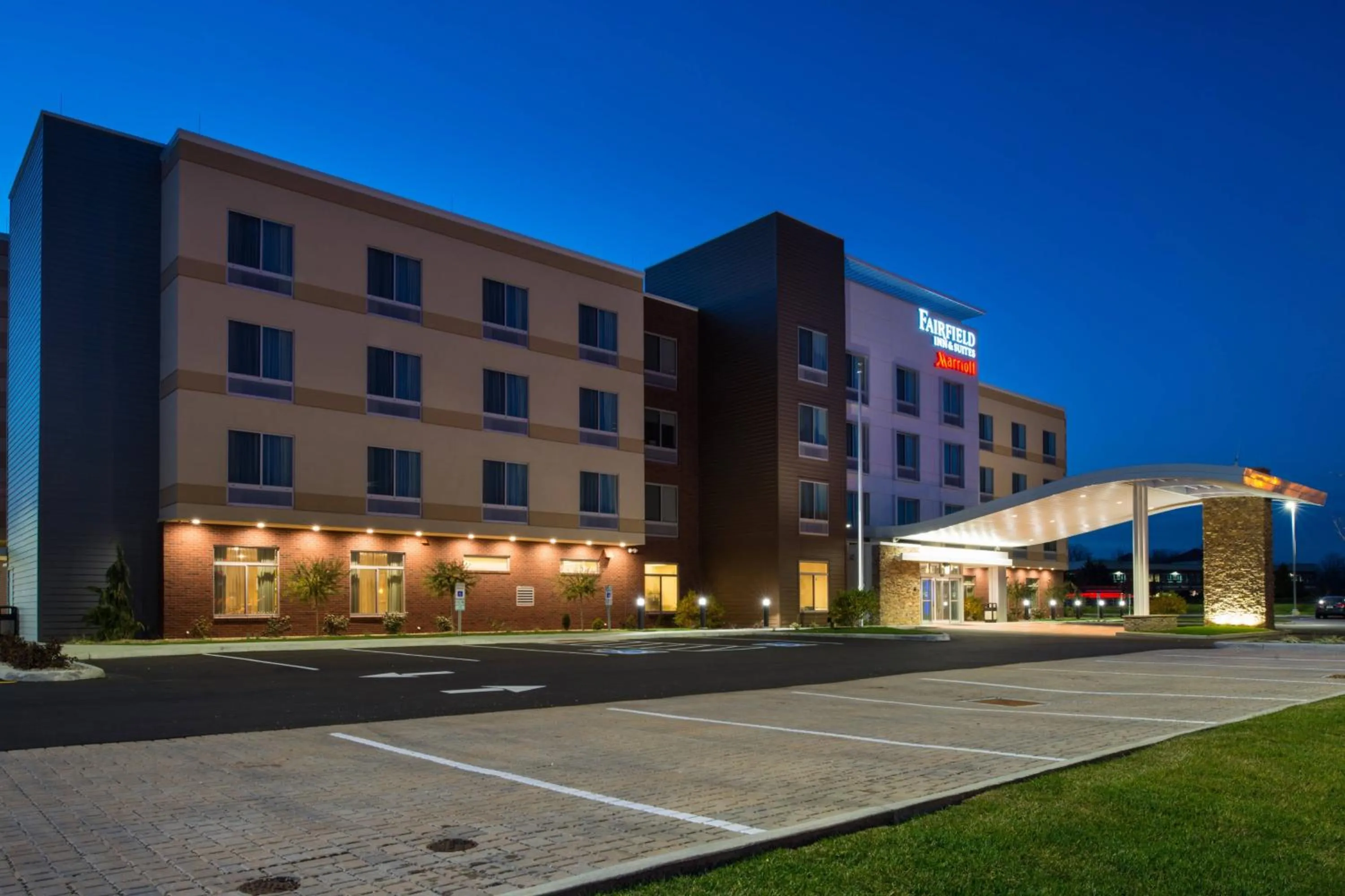 Property building in Fairfield Inn & Suites by Marriott Akron Stow