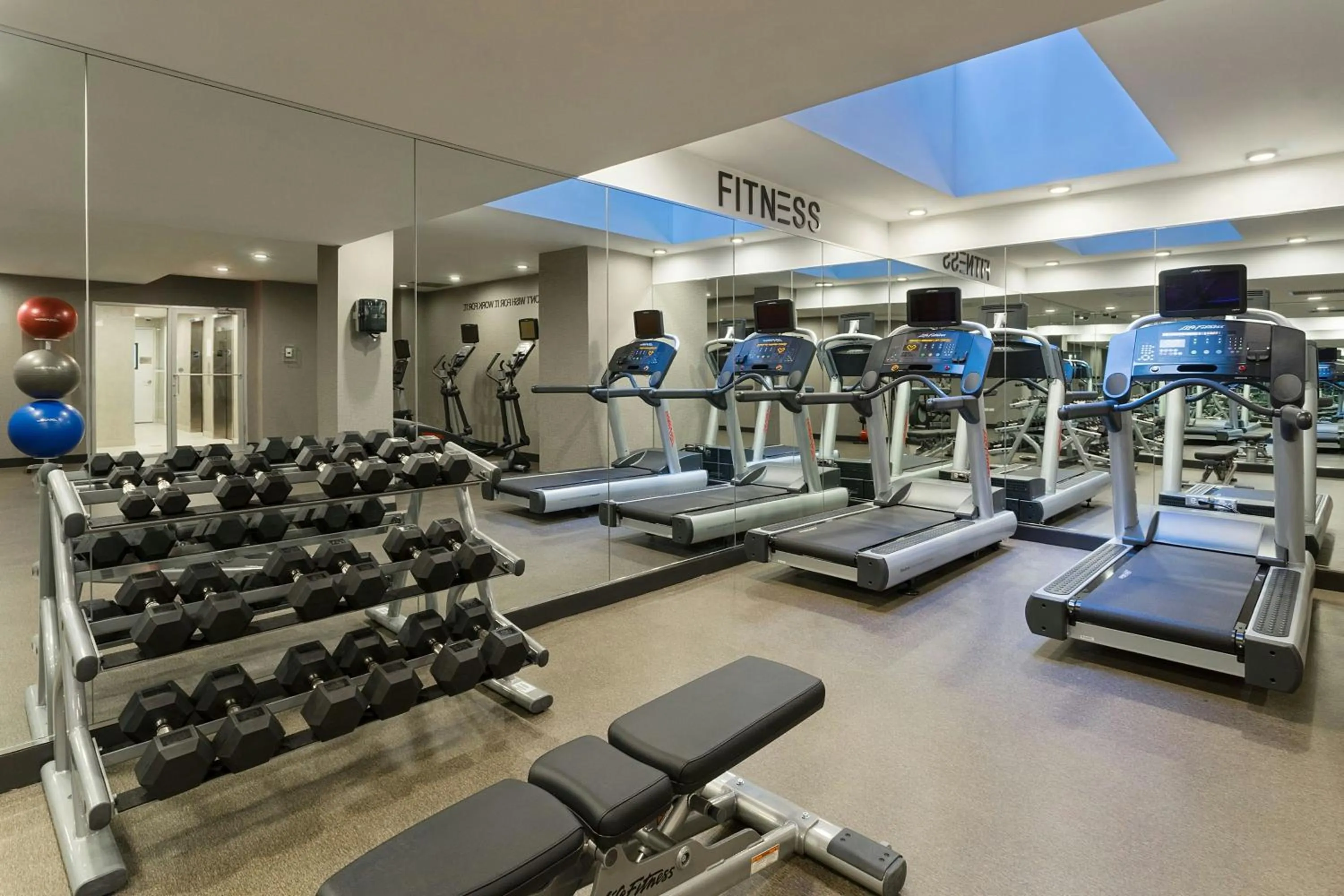Fitness centre/facilities in Fairfield Inn & Suites by Marriott New York Manhattan/Central Park