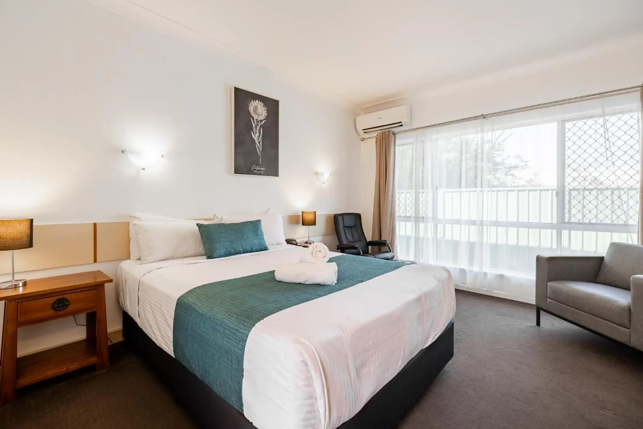 Interconnecting Family Room in Maraboon Motor Inn Interconnecting Family Room in Maraboon Motor Inn