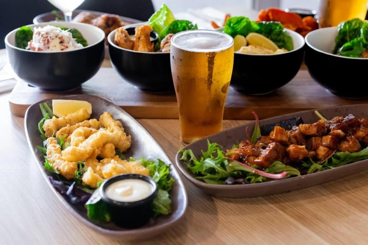 Meals in Maraboon Motor Inn