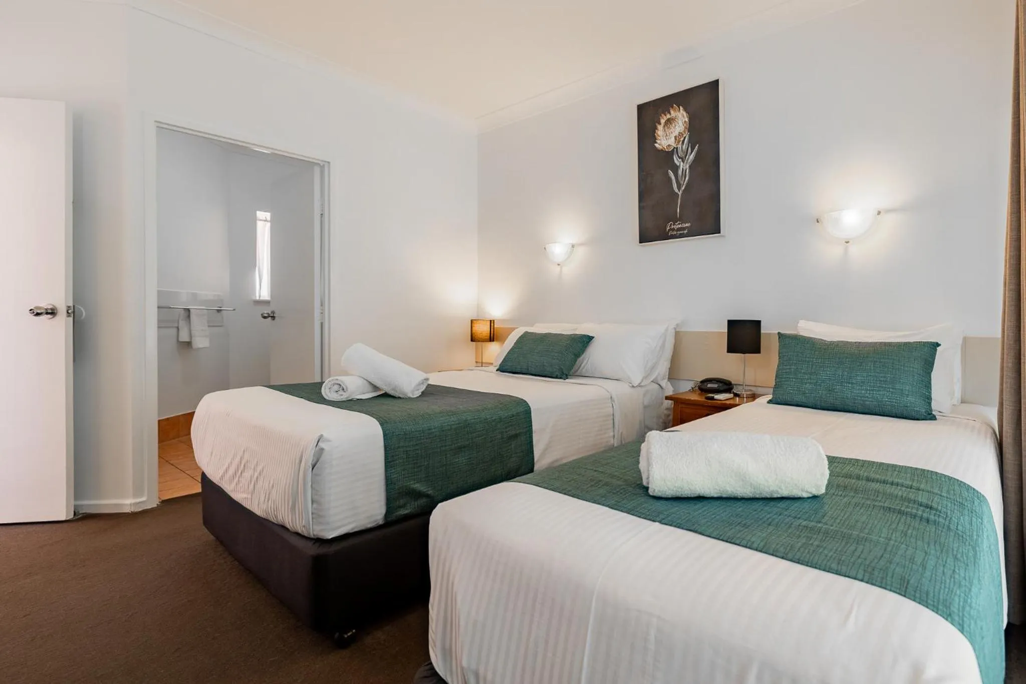 Bedroom, Bed in Maraboon Motor Inn