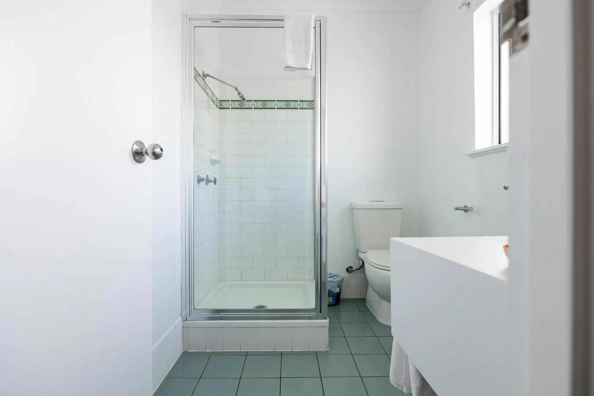 Shower in Maraboon Motor Inn