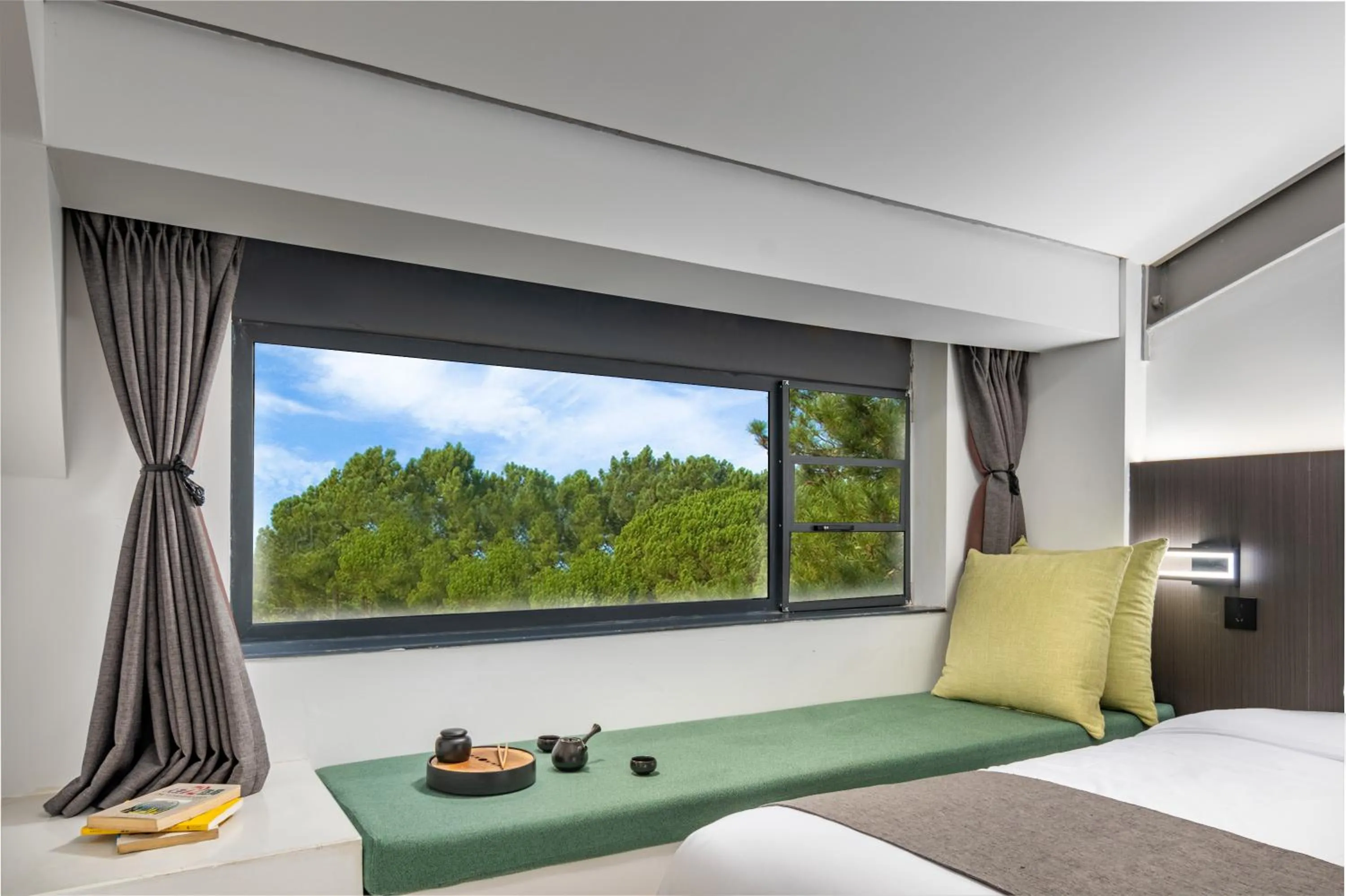 Bed in Trip Voicer Chengdu Wide and Narrow Alley