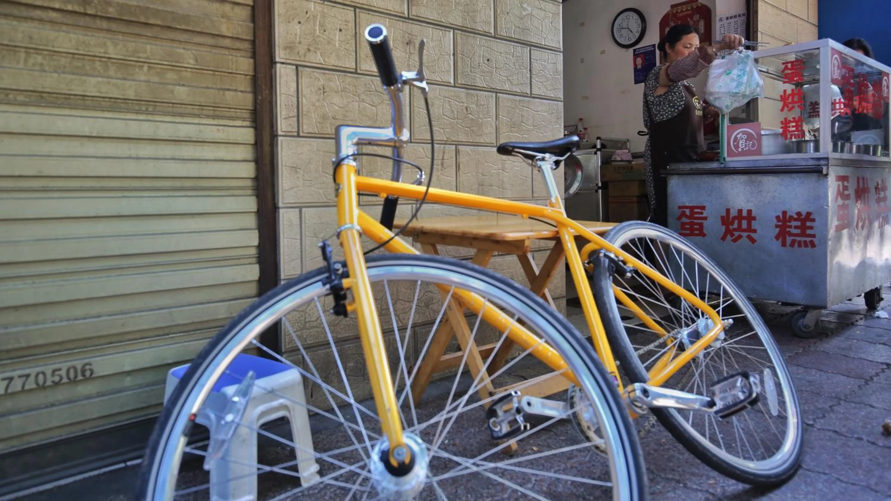 Cycling in Trip Voicer Chengdu Wide and Narrow Alley