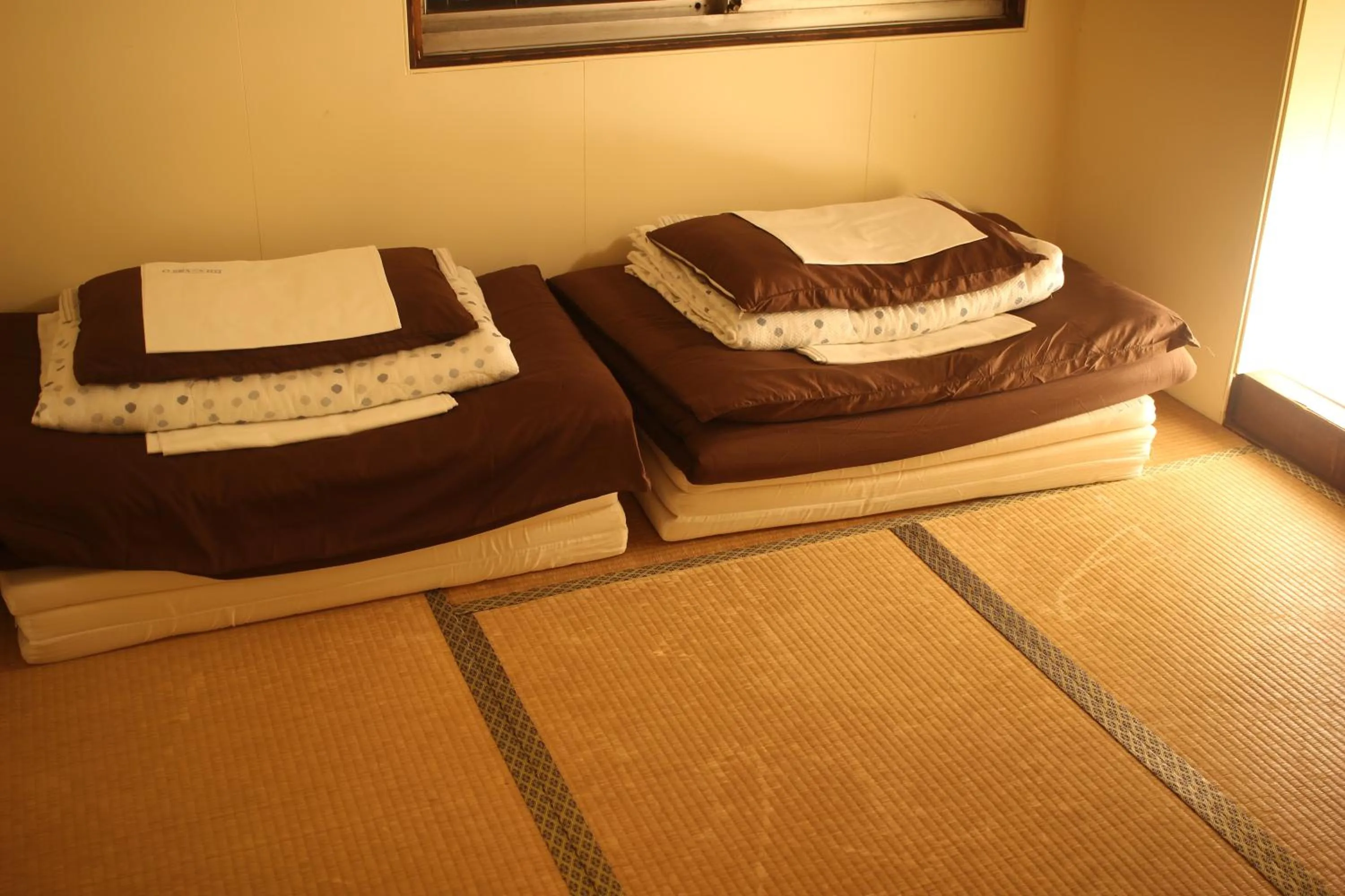 Day, Bed in Air Osaka Hostel