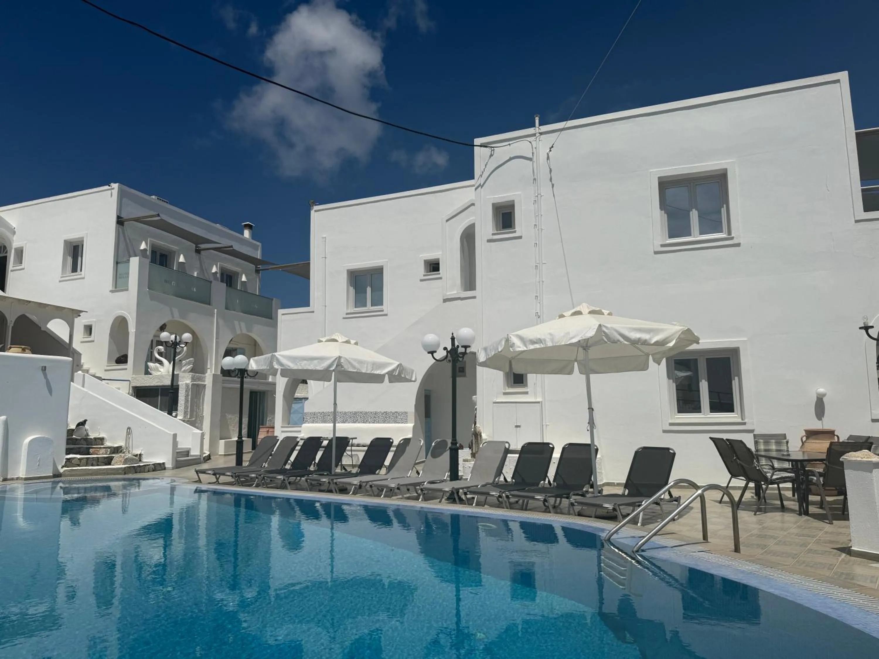 Property building in Hotel Hellas