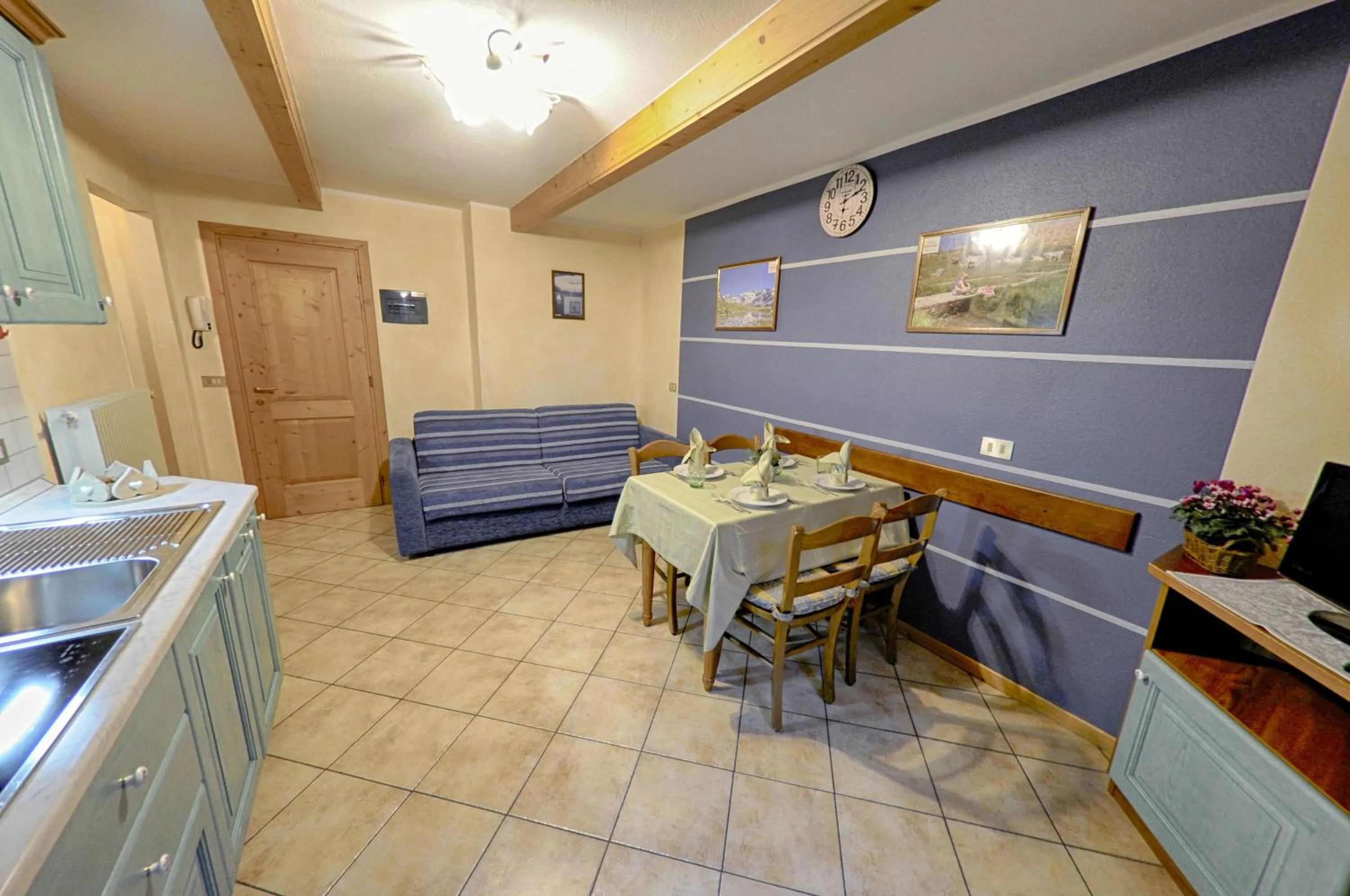 Food and drinks in Rosengarden Alpine Residence