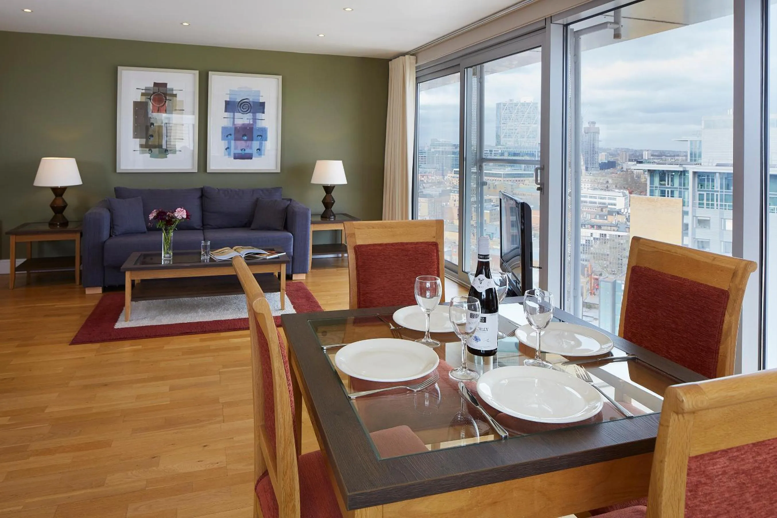 Living room in Marlin Aldgate Tower Bridge