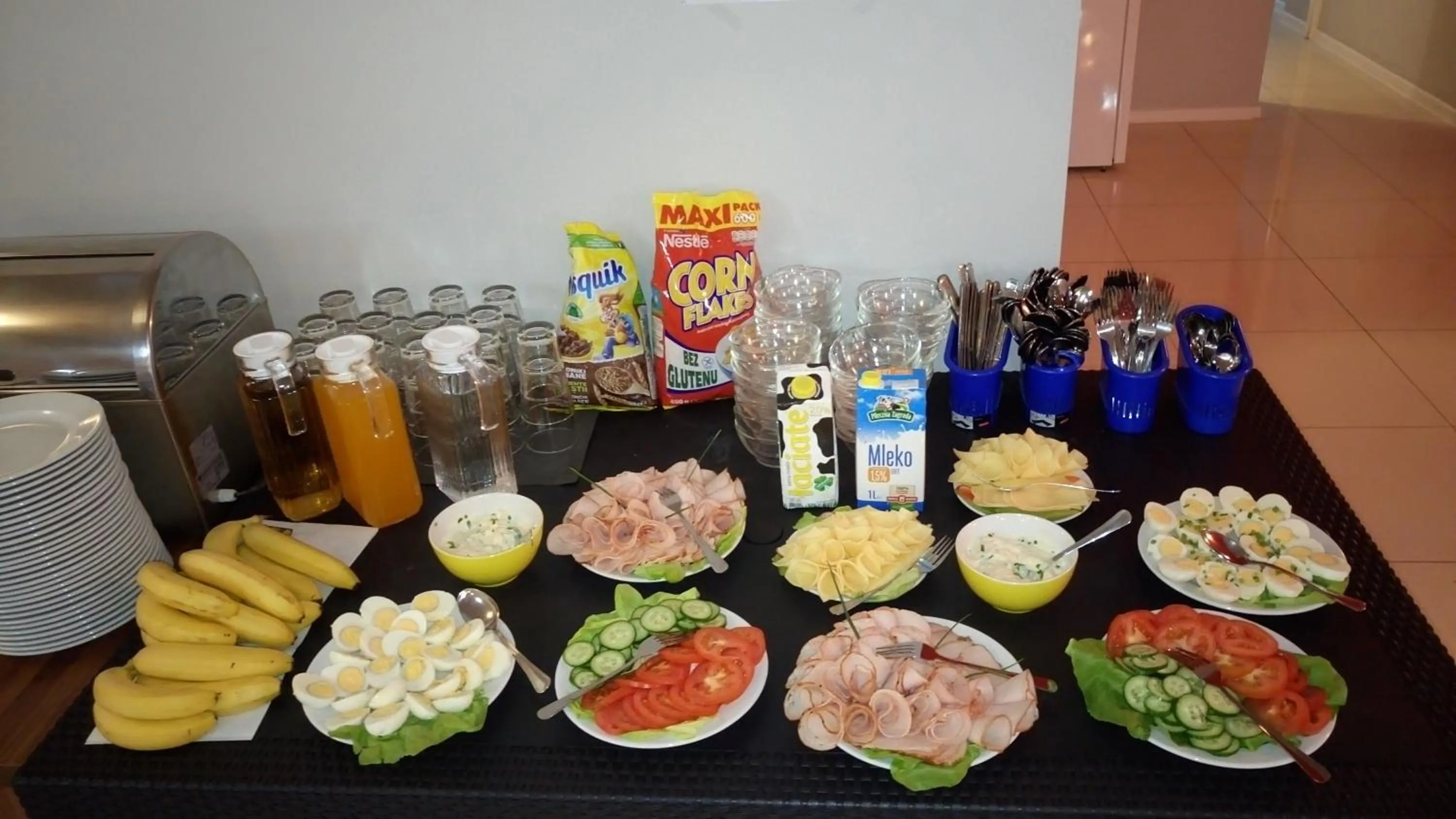 Breakfast in Hostel Bazar