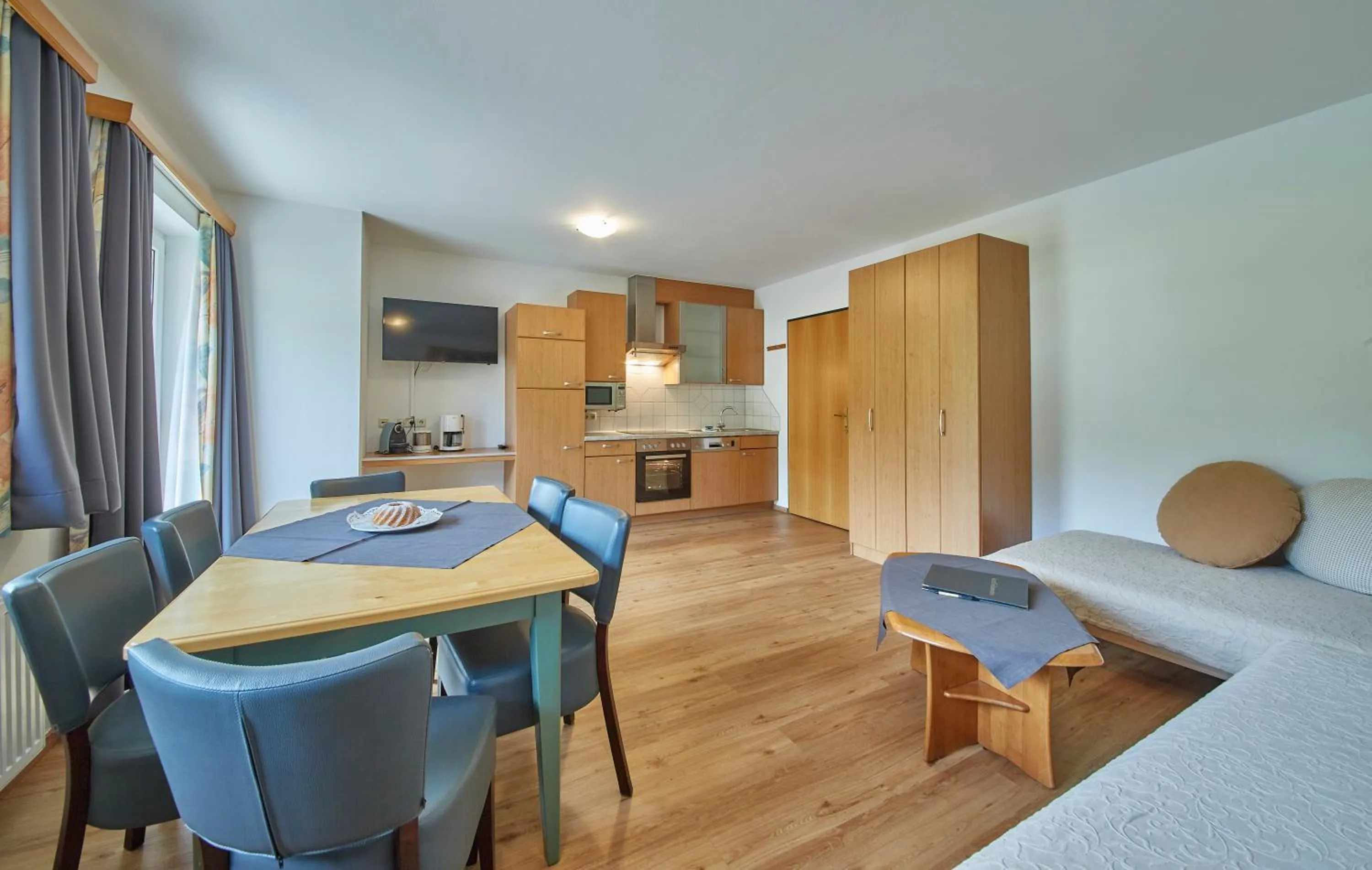 Kitchen or kitchenette in Am Zwölferkogel Appartements