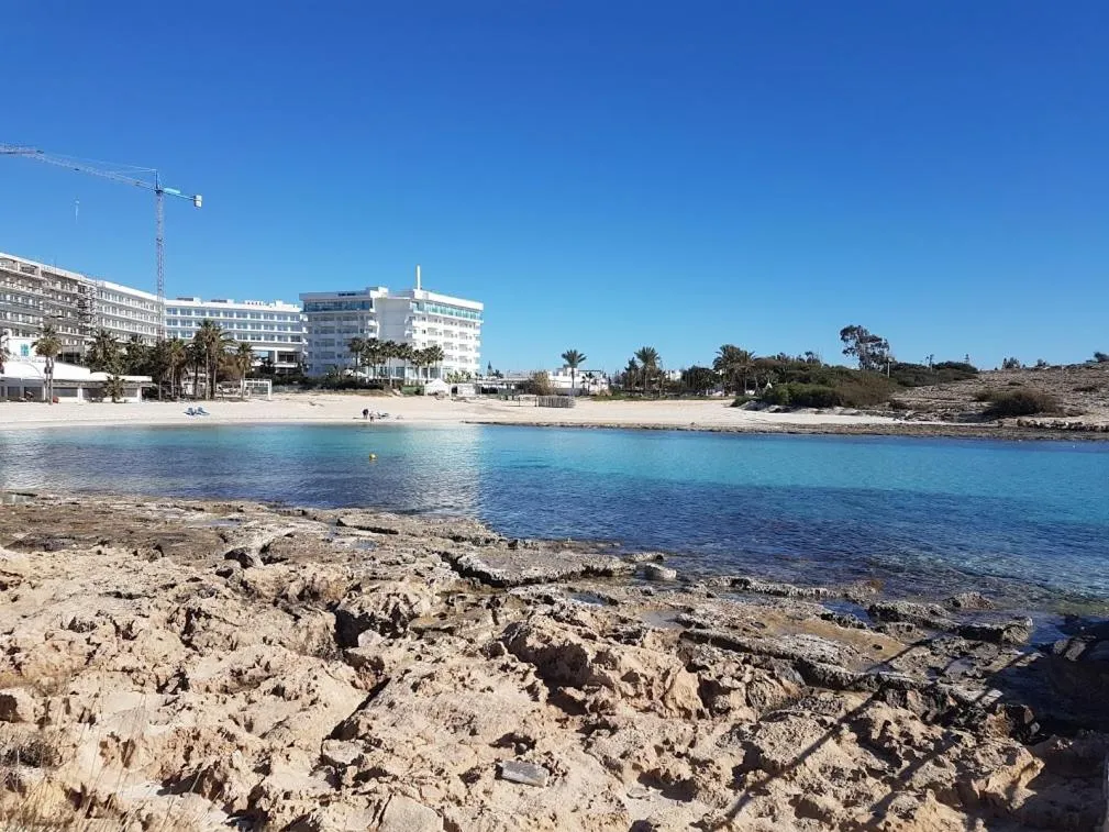 Christopher's Sandy Beach Suites