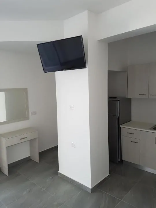 Christopher's Sandy Beach Suites