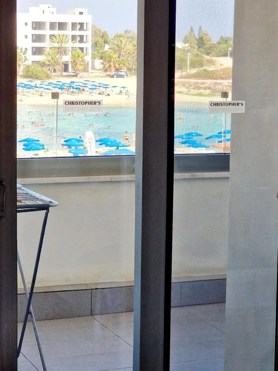 Christopher's Sandy Beach Suites