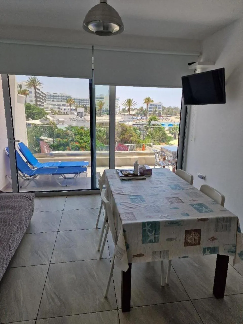 Christopher's Sandy Beach Suites