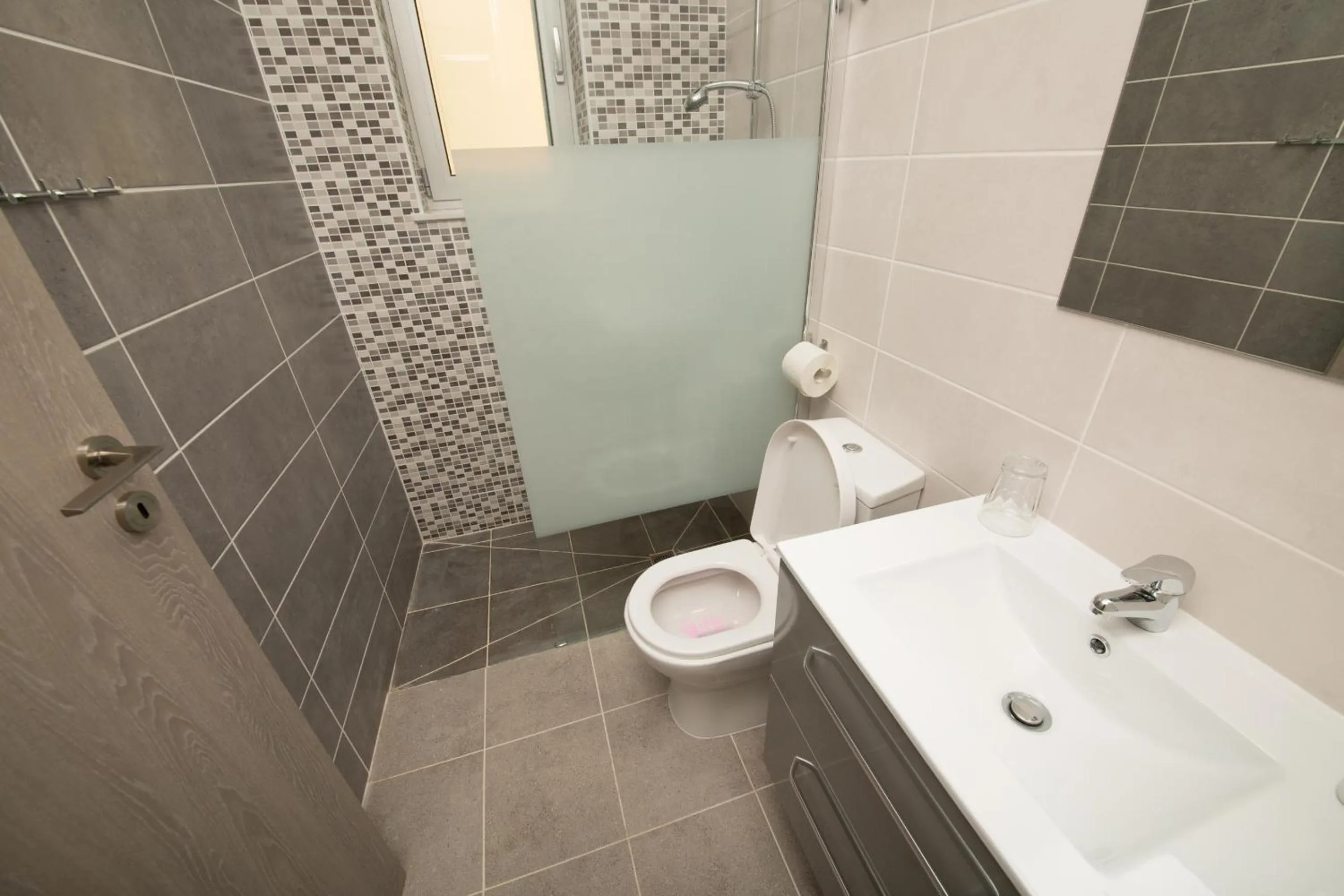 Bathroom in Christopher's Sandy Beach Suites