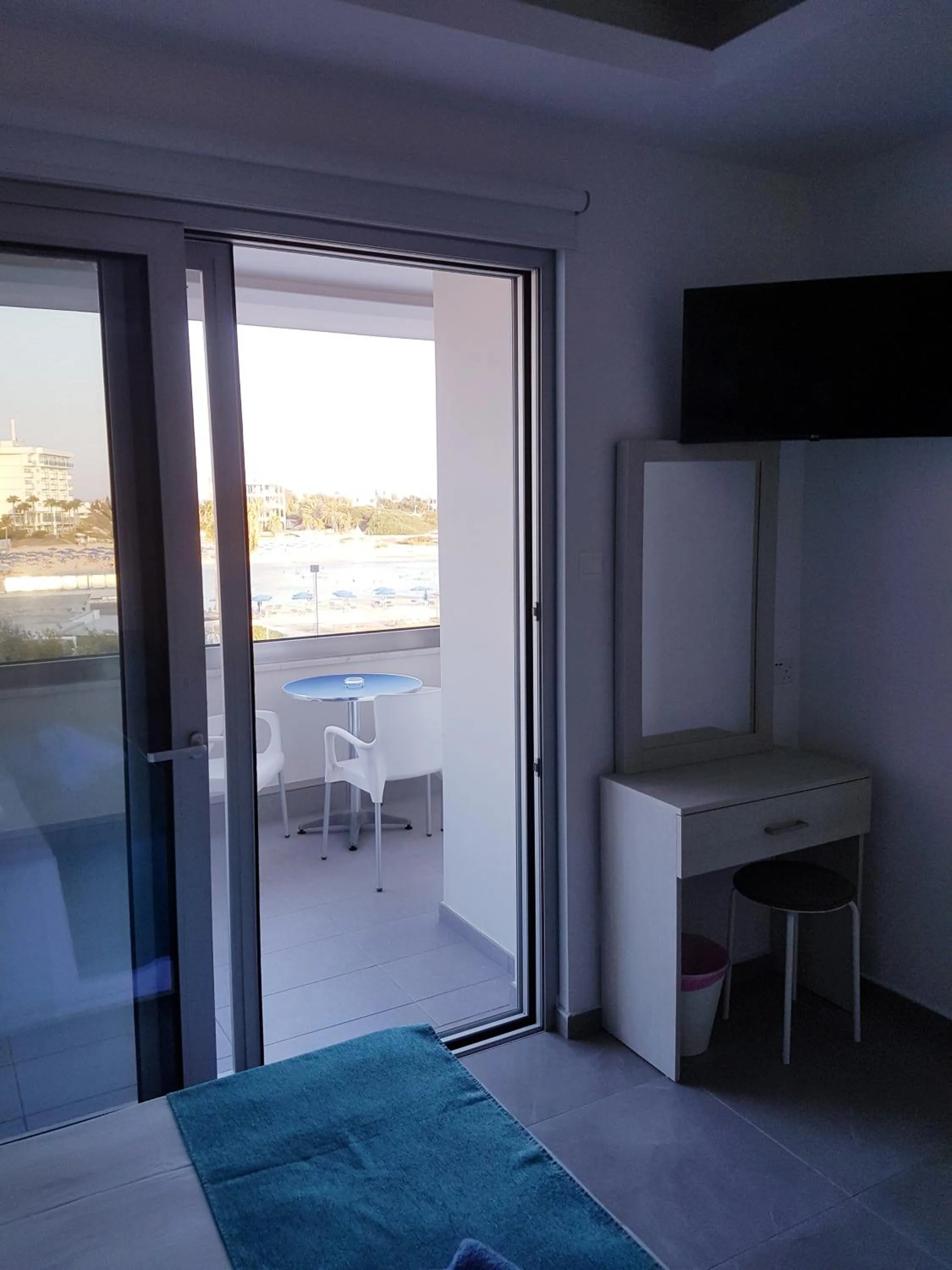 Bed in Christopher's Sandy Beach Suites