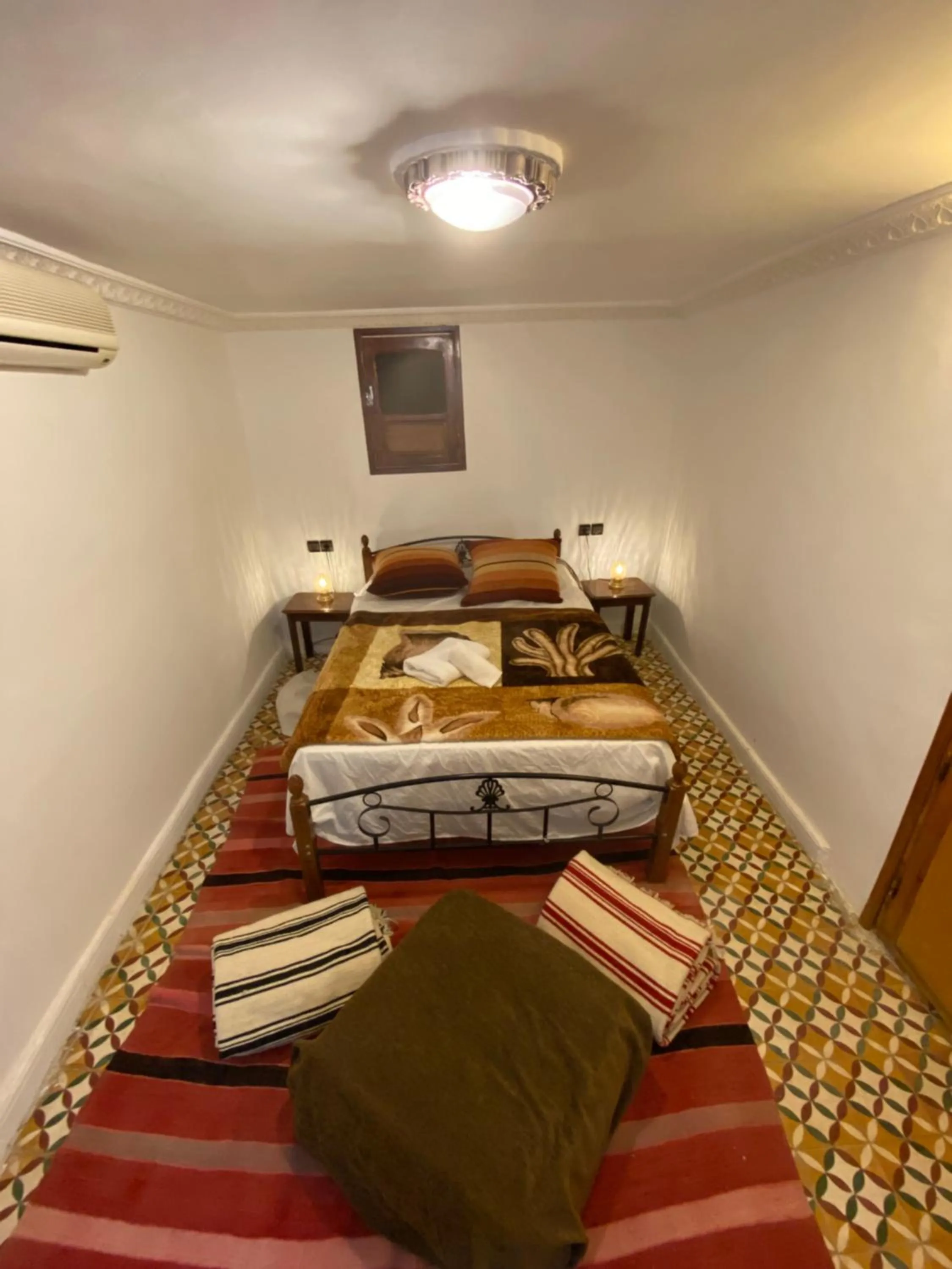 Bed in Dar benelmahi