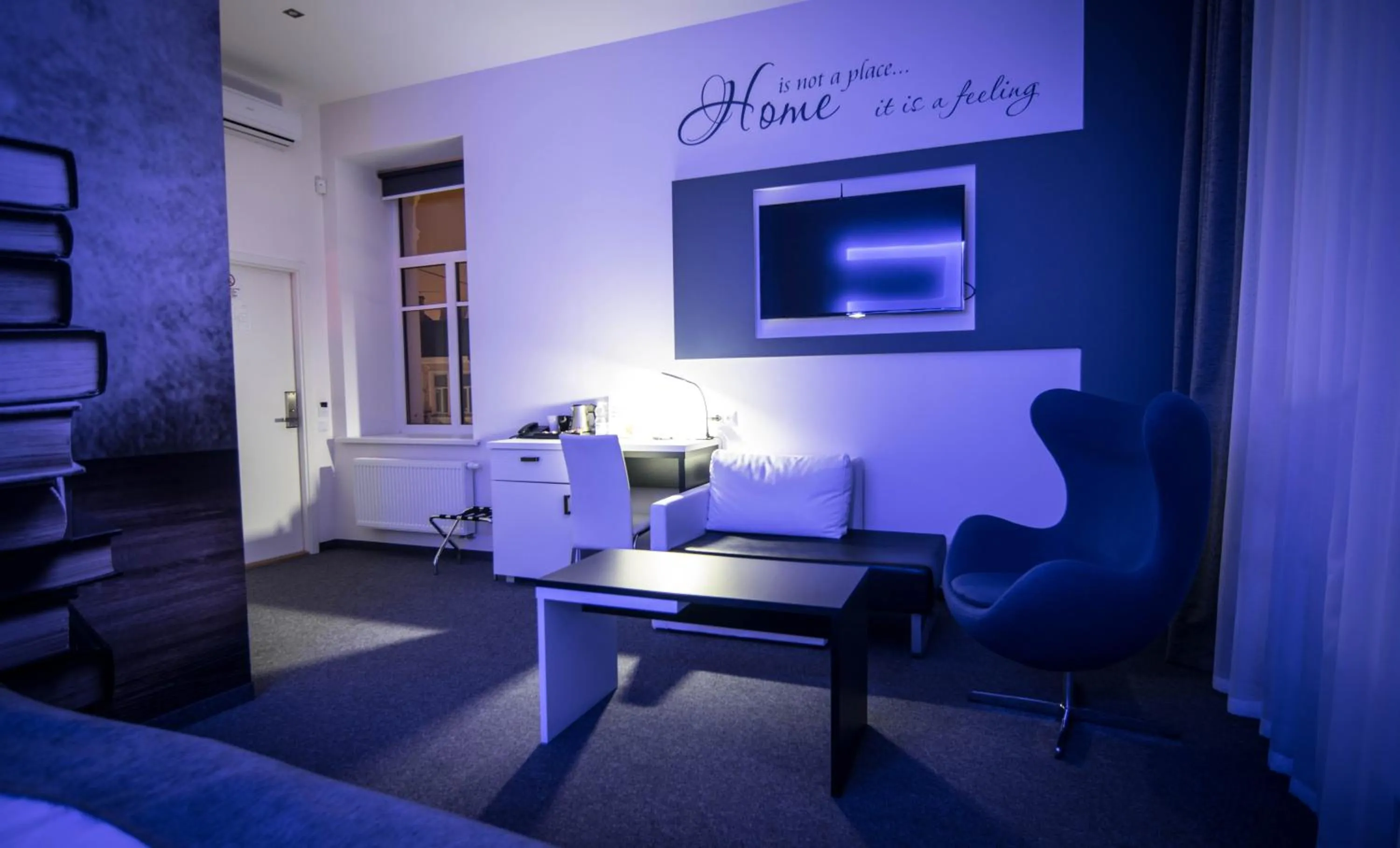 Photo of the whole room, Bed in Homelike Hotel