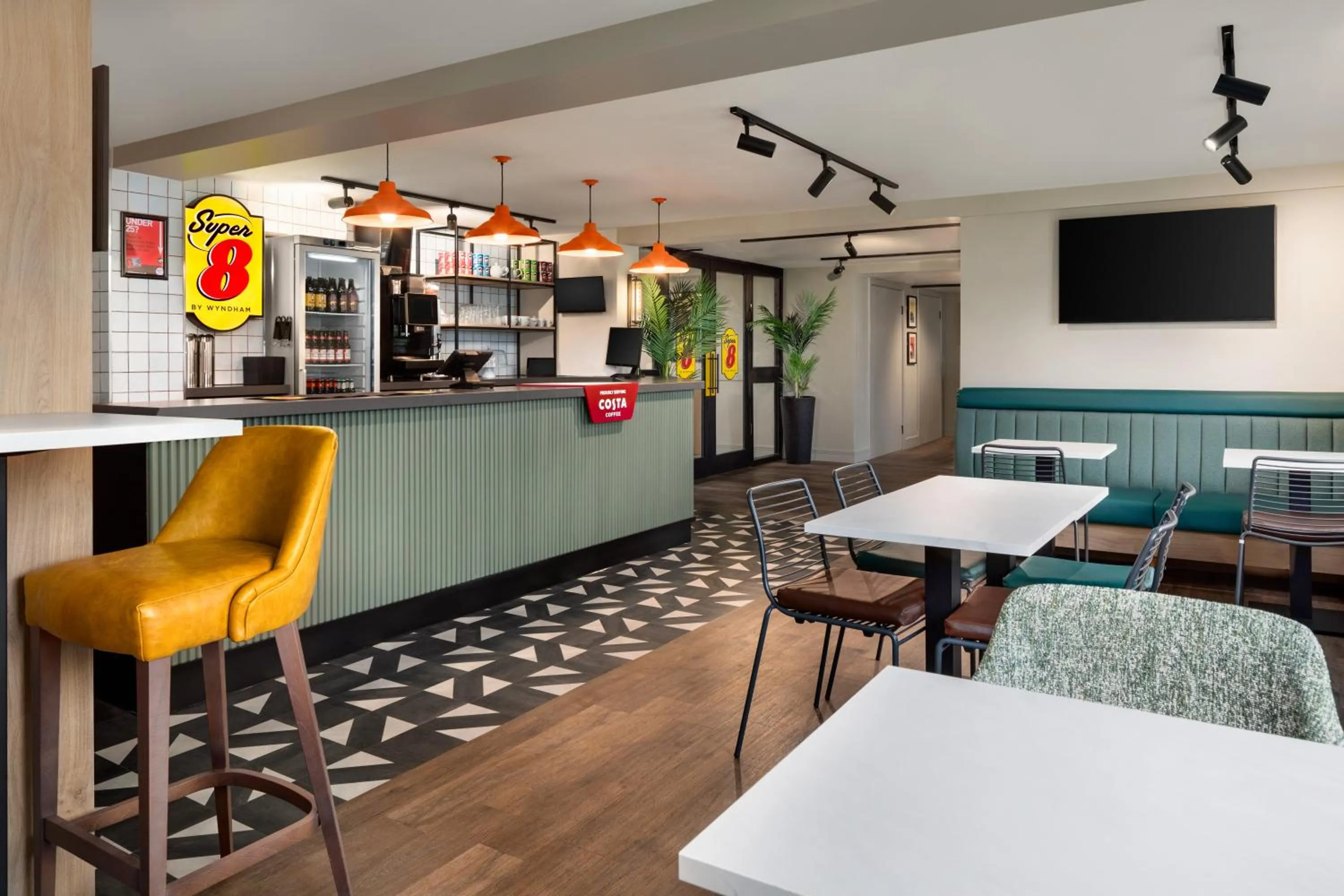 Restaurant/places to eat in Super 8 by Wyndham Durham