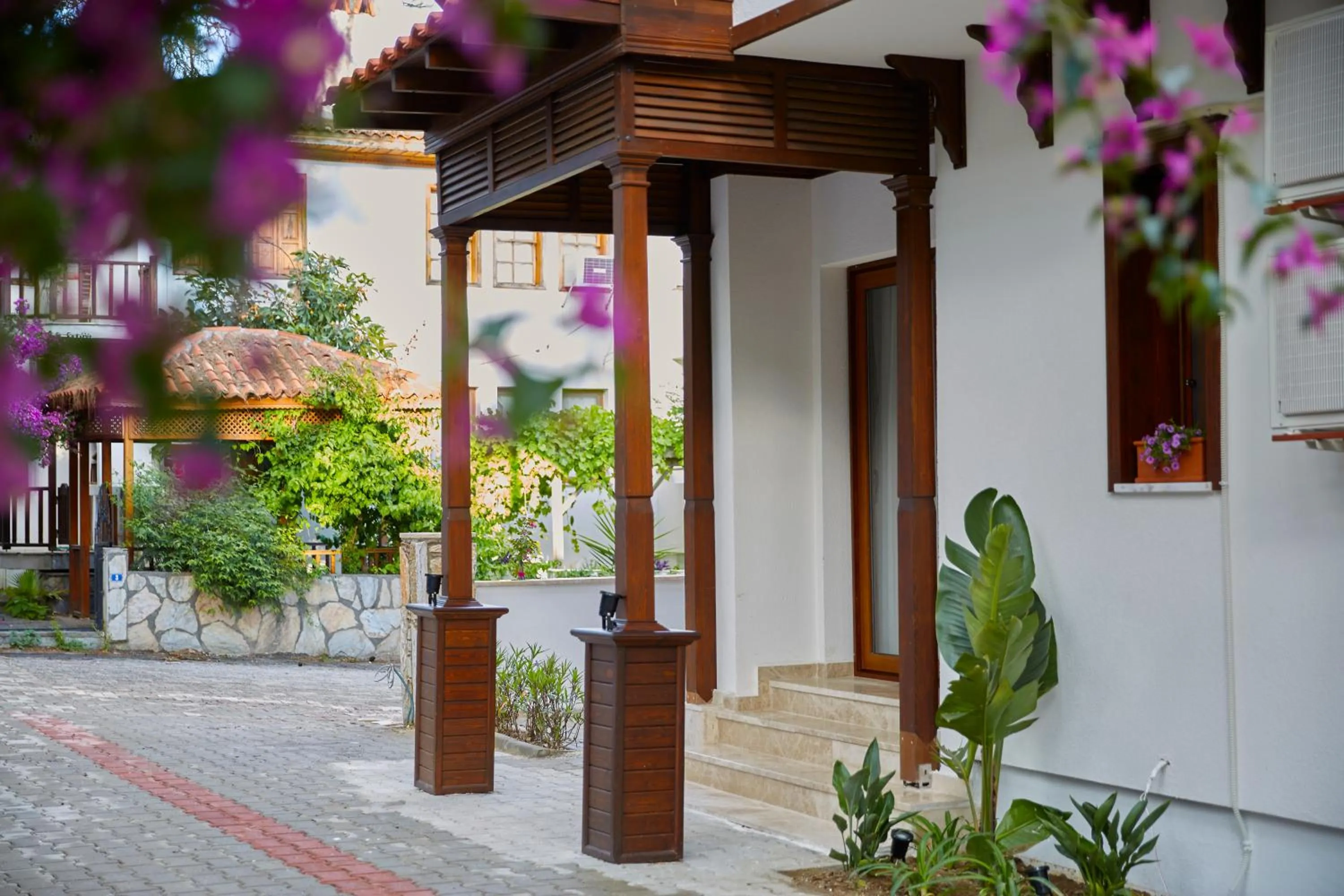 Property building in Alp Suites Lavanta