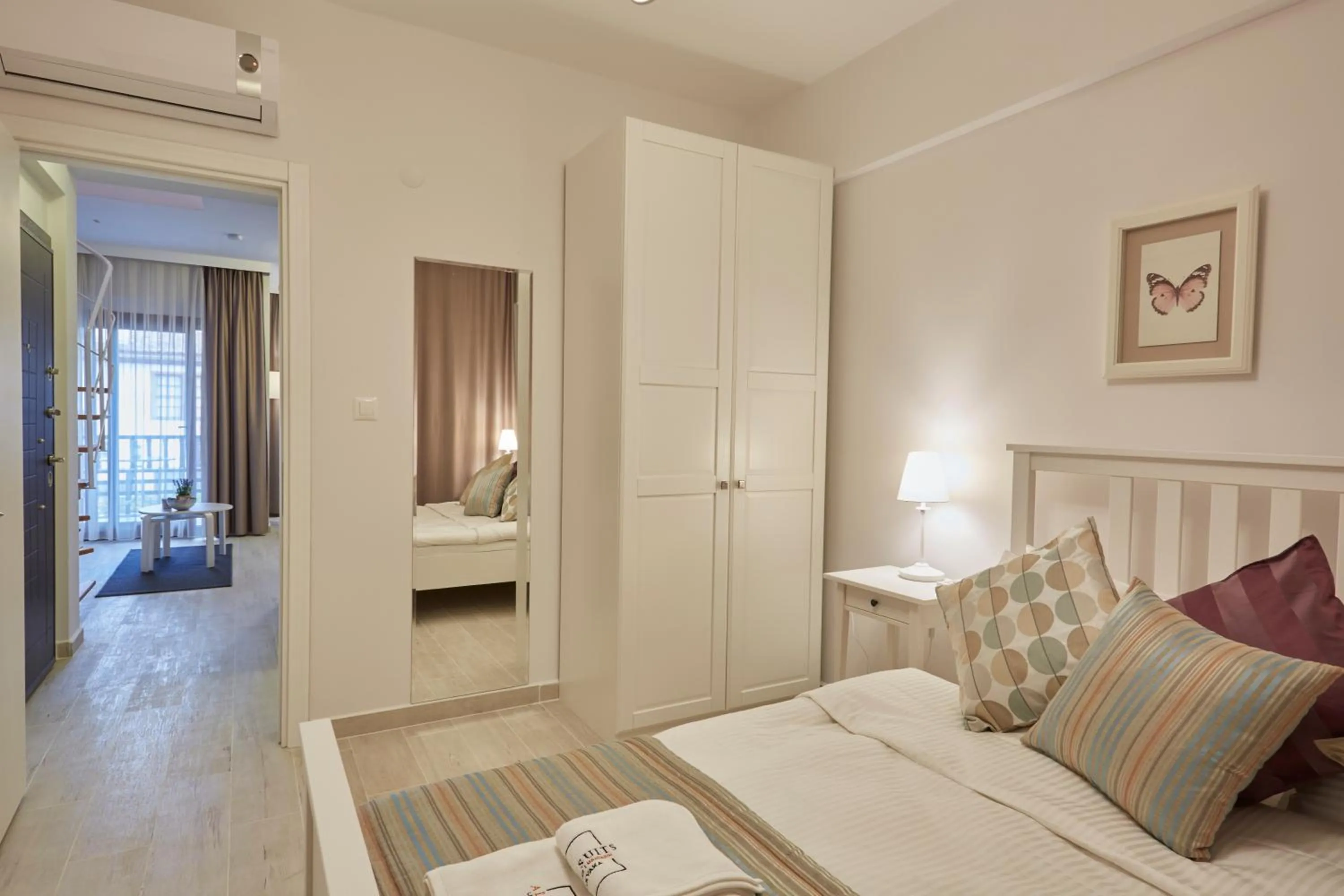 Bedroom, Bed in Alp Suites Lavanta