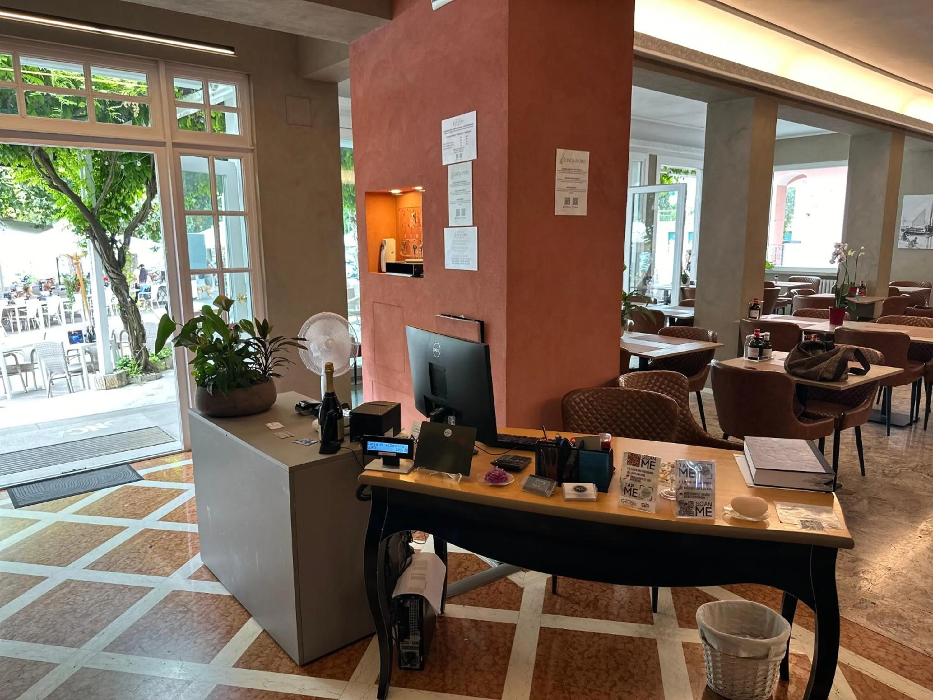 Lobby or reception in Hotel Conca D'Oro ***S