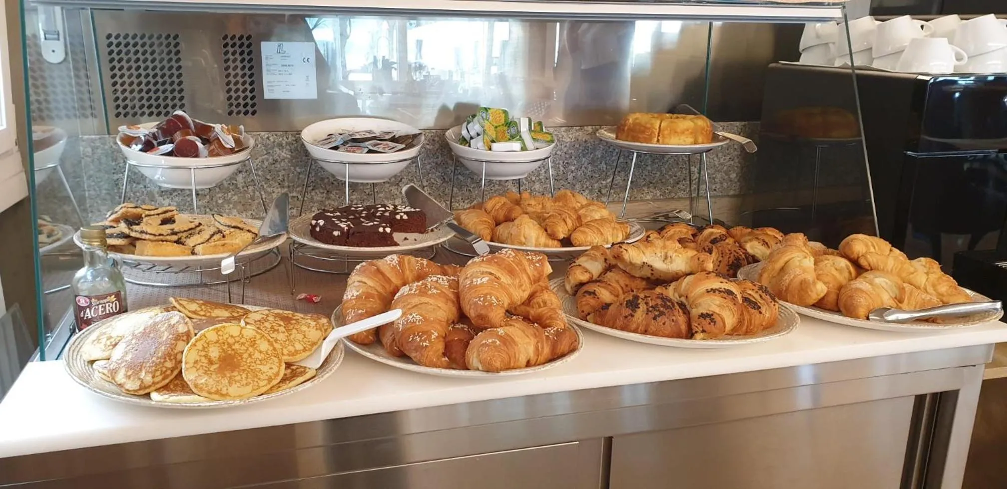 Buffet breakfast in Hotel Conca D'Oro ***S