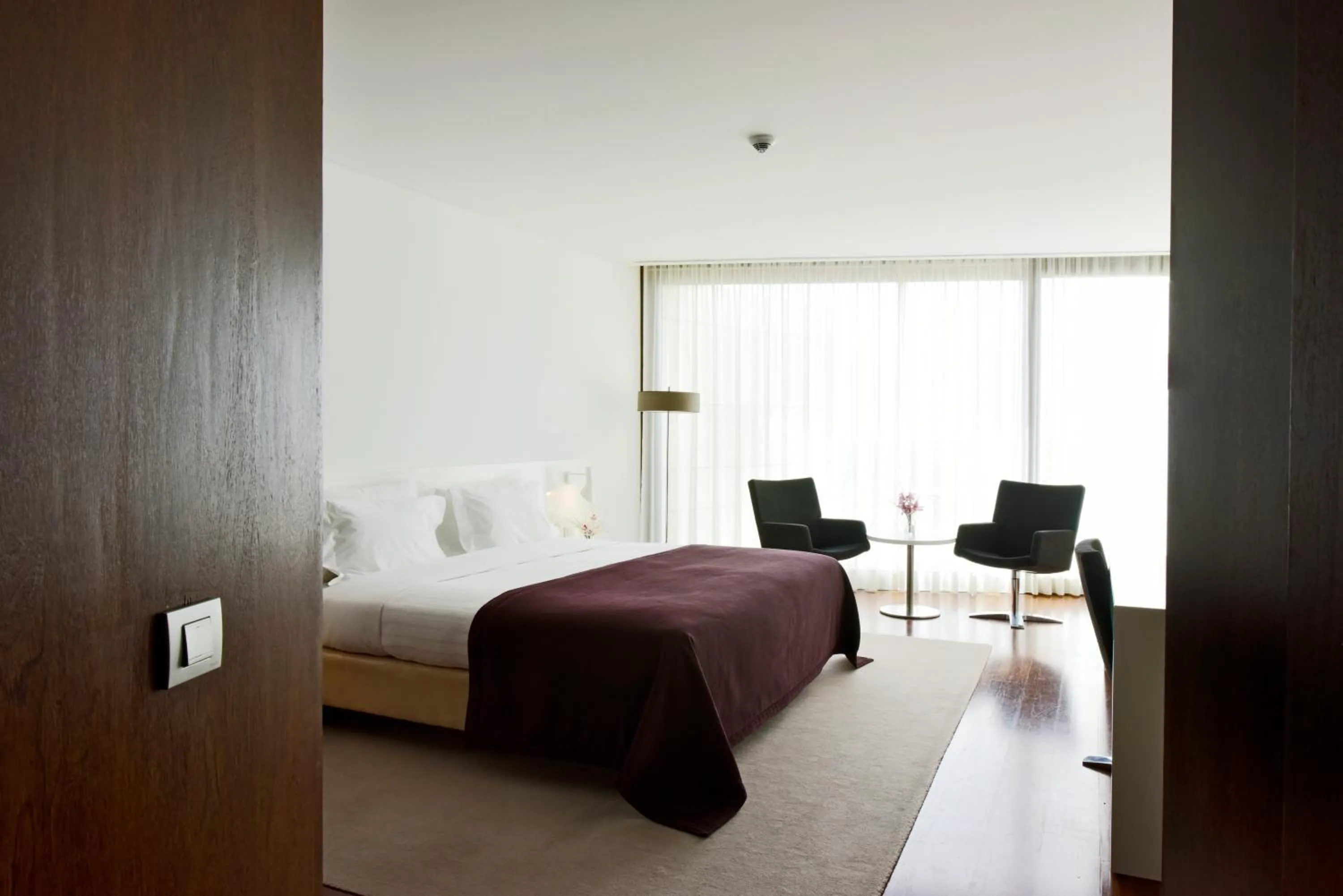 Bed in Pousada Palacio de Estoi – Small Luxury Hotels of the World