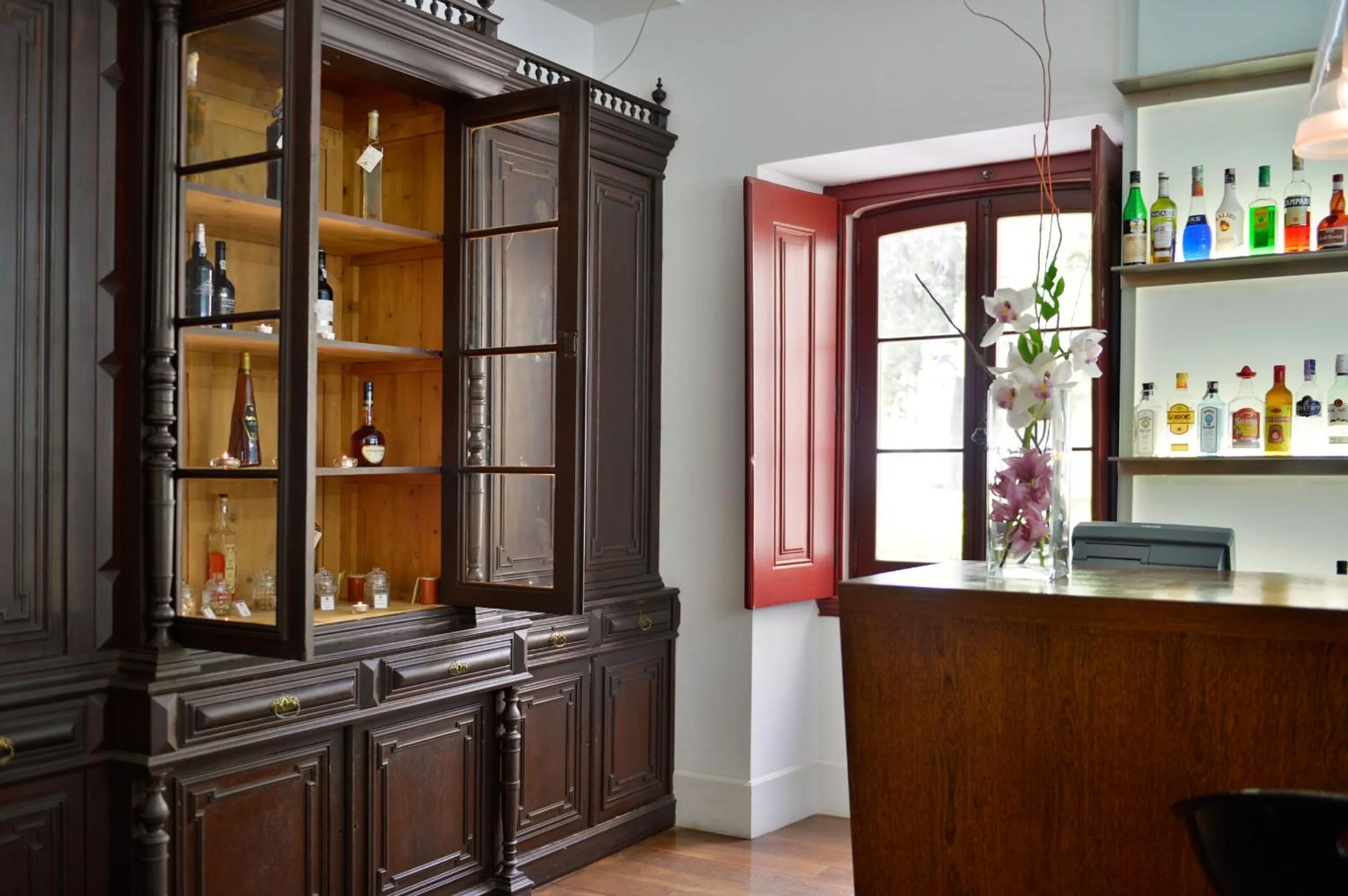 Lounge or bar in Pousada Palacio de Estoi – Small Luxury Hotels of the World