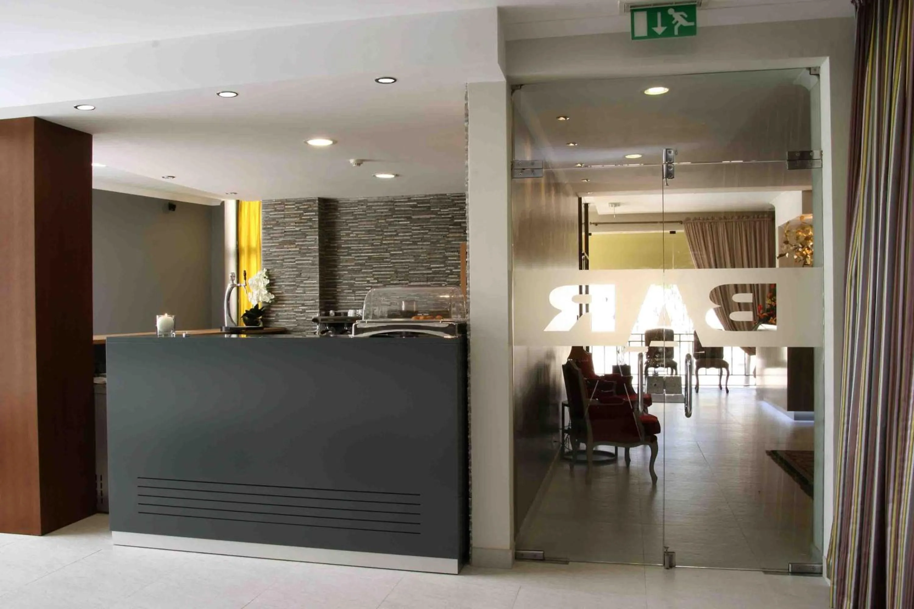 Lounge or bar in Hotel Douro Inn