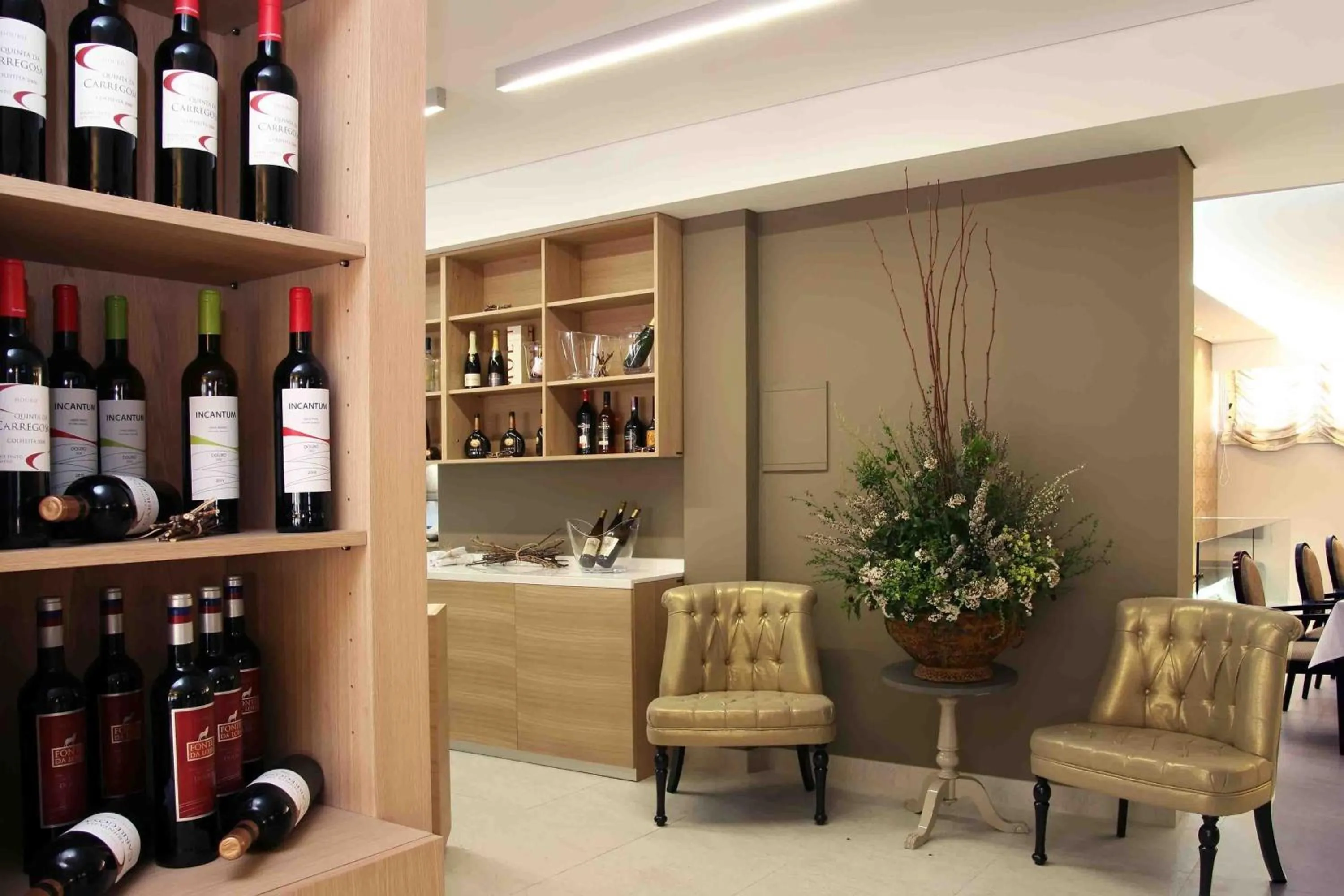 Restaurant/places to eat in Hotel Douro Inn