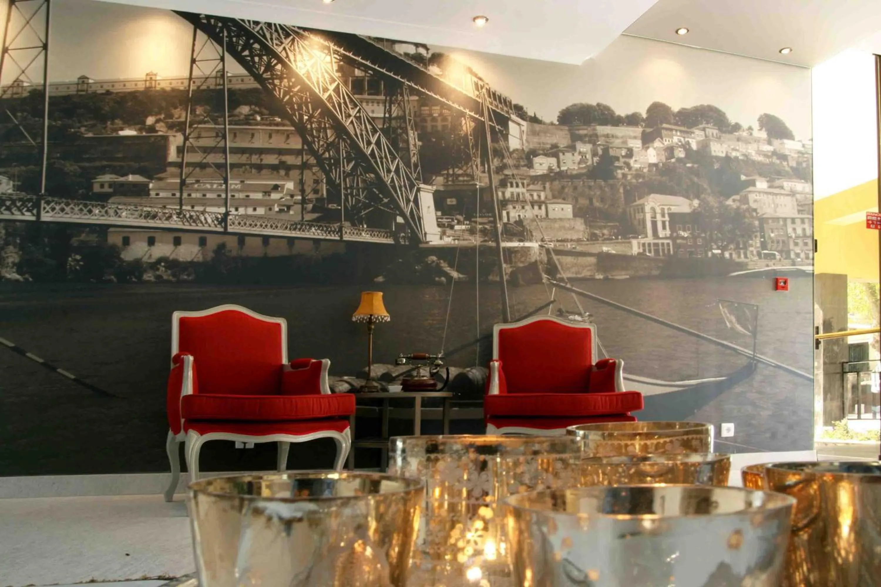 Lobby or reception in Hotel Douro Inn