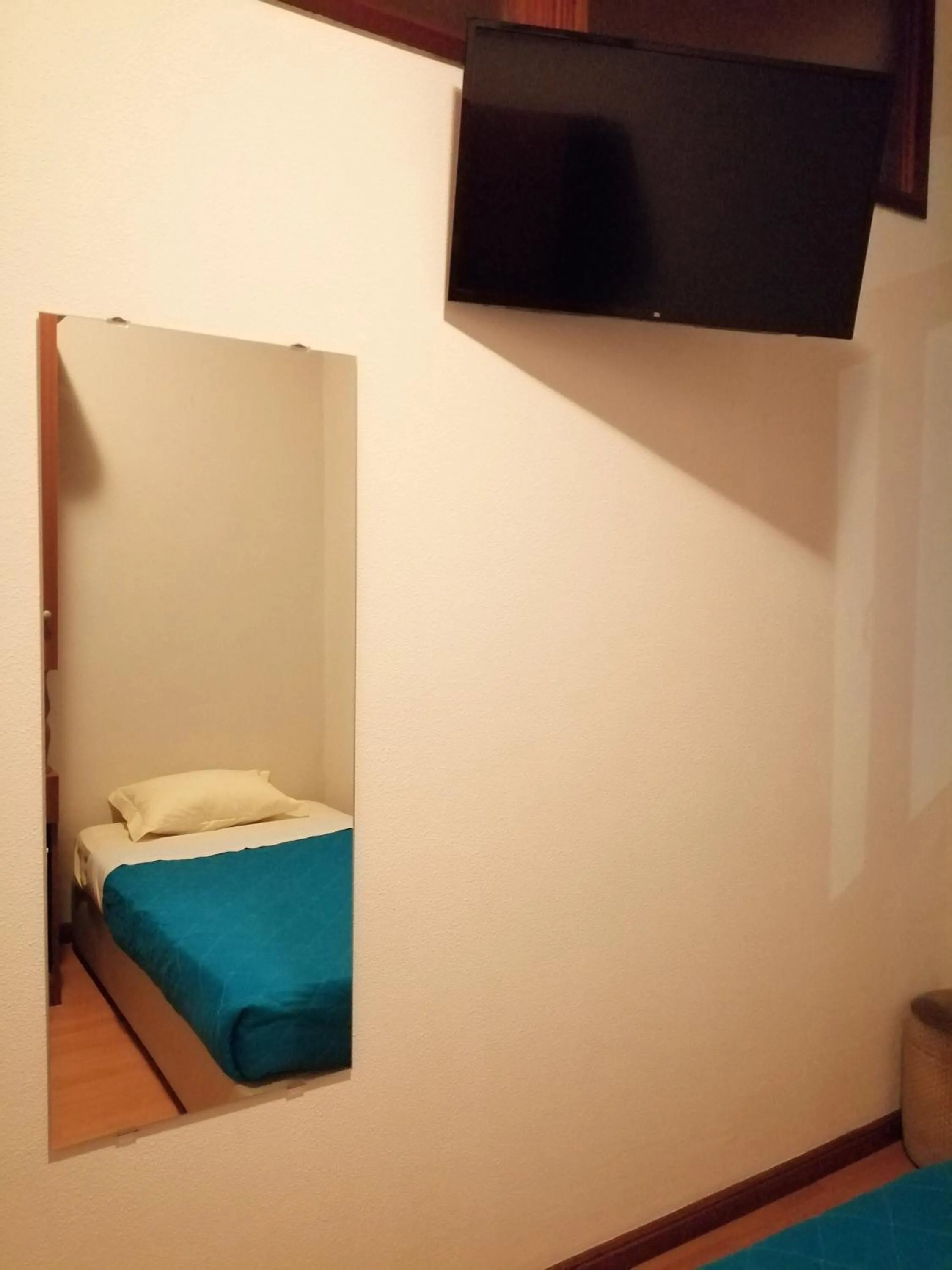 TV and multimedia, Bed in Residencia Vale Formoso