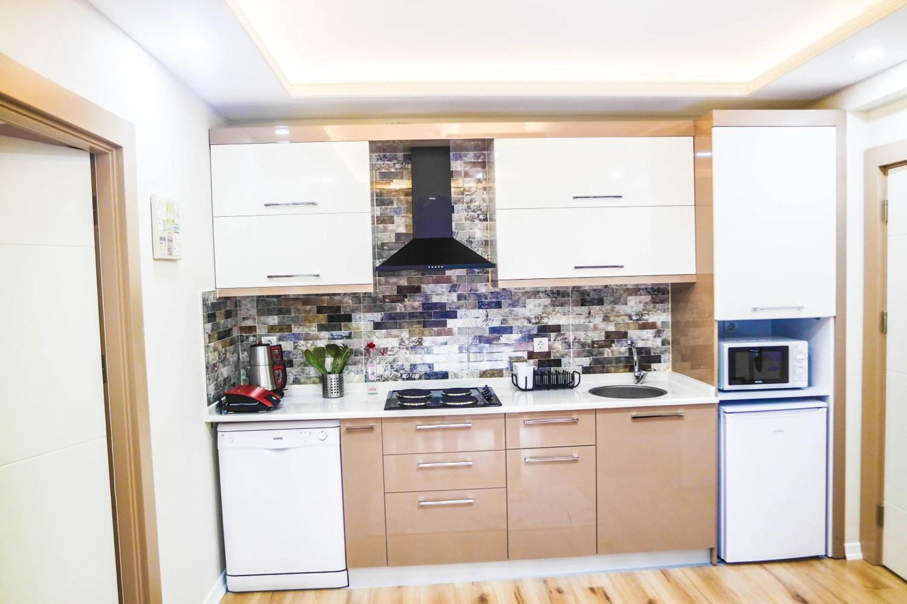 Kitchen or kitchenette in Ale Apartments Hotel